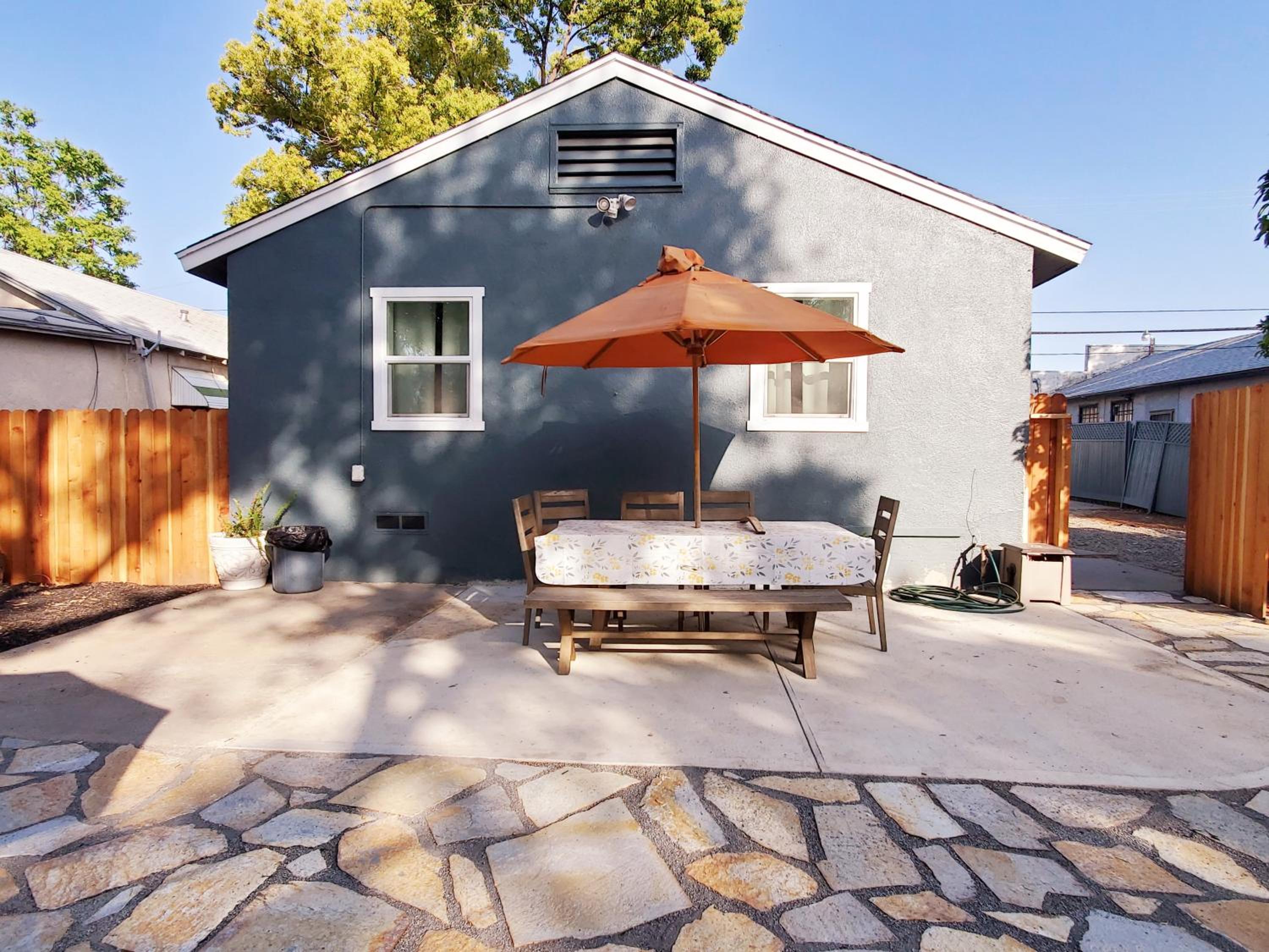 Four-Bedroom House photo 1