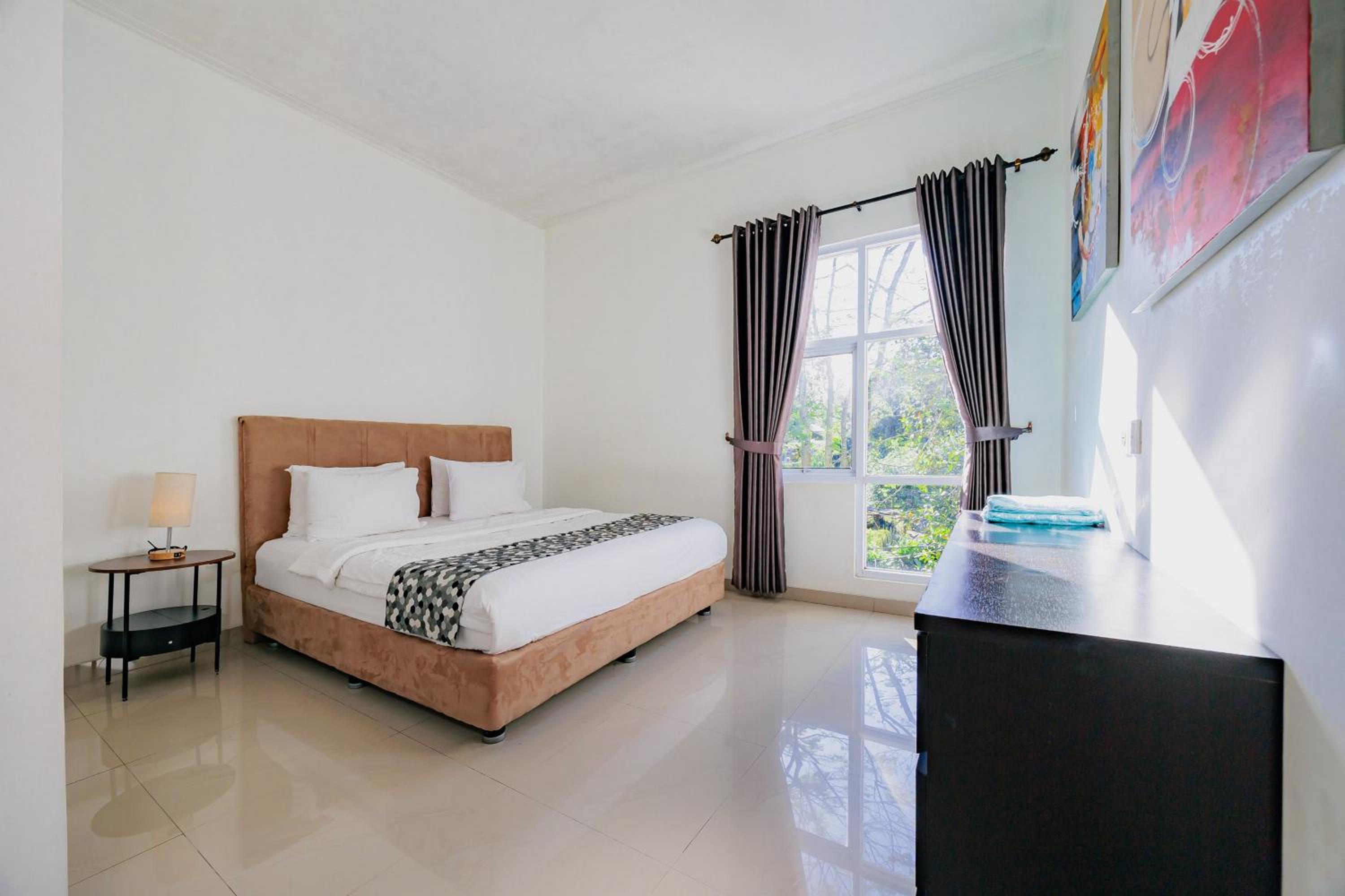Three-Bedroom Villa photo 3