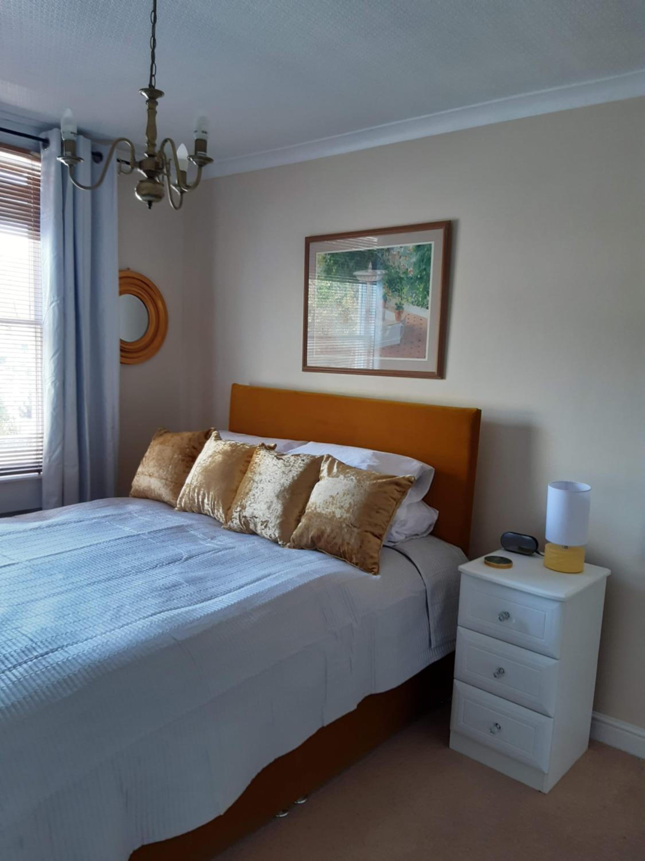 One-Bedroom Apartment - Photo 14