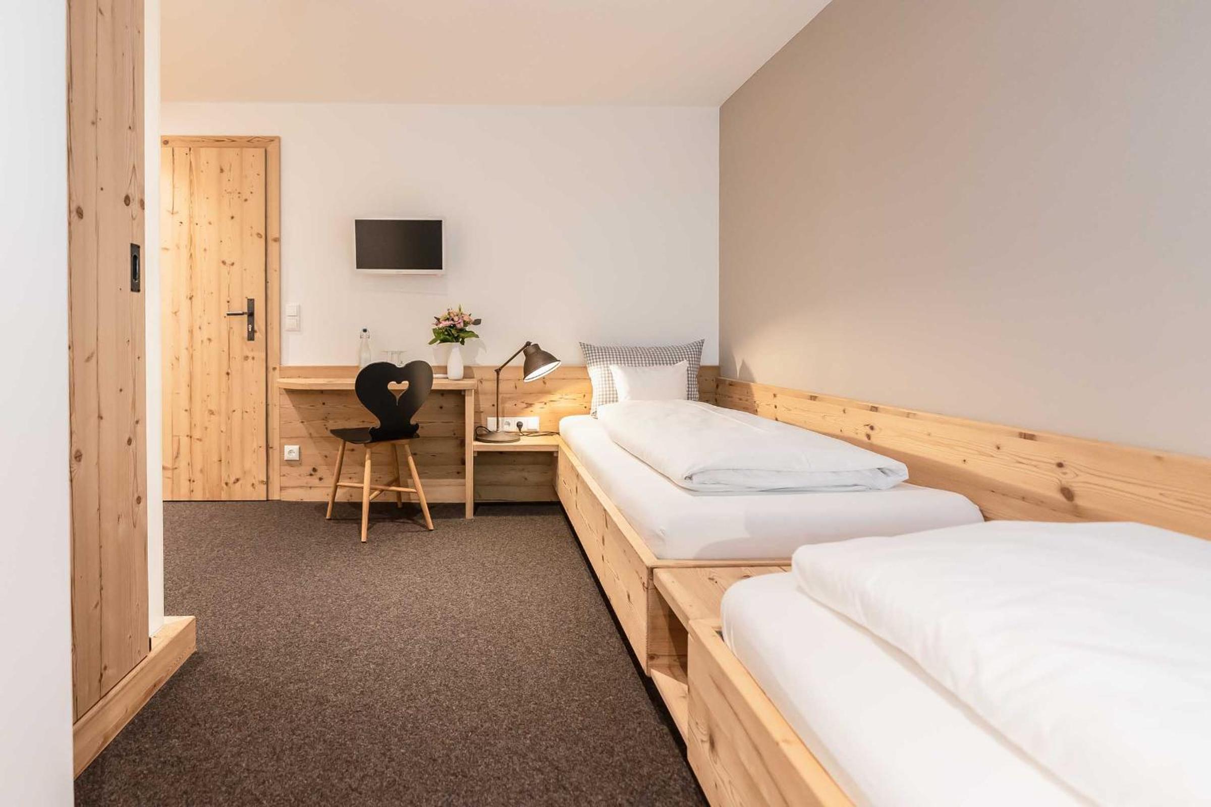 Double or Twin Room photo 3