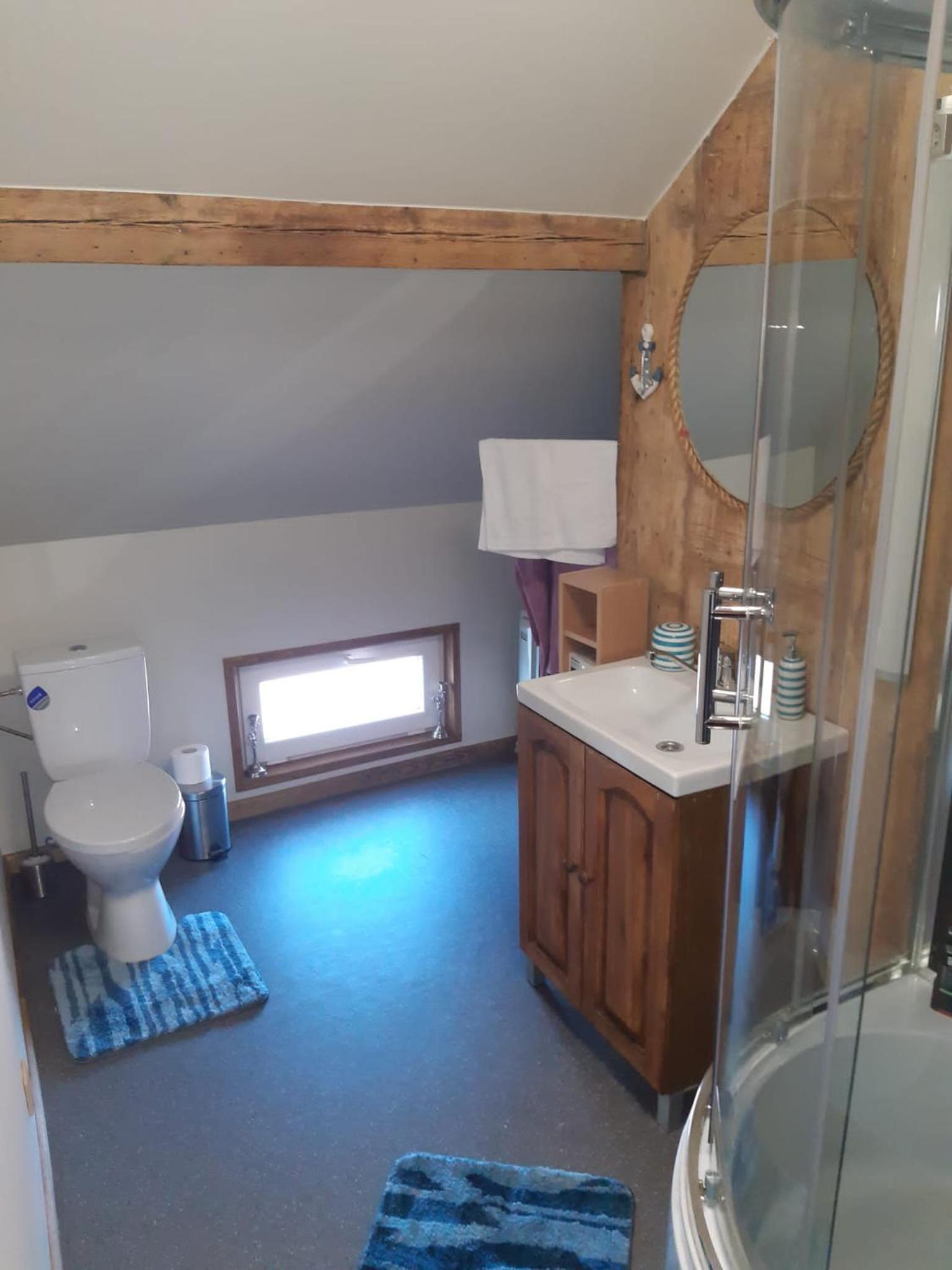 One-Bedroom Apartment - Photo 48