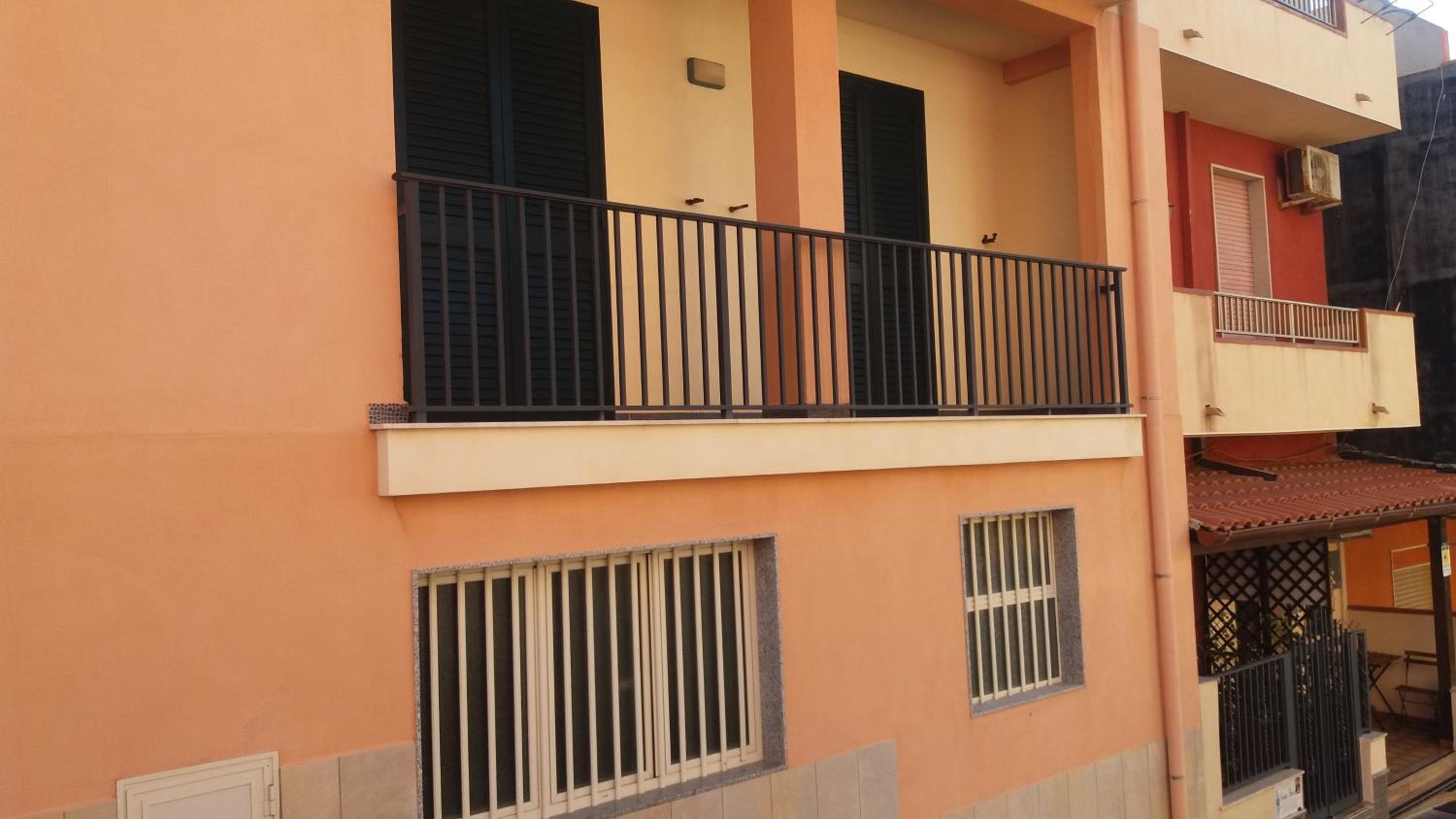Two-Bedroom House photo 3