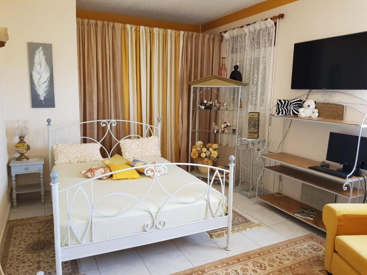 Two-Bedroom House photo 1