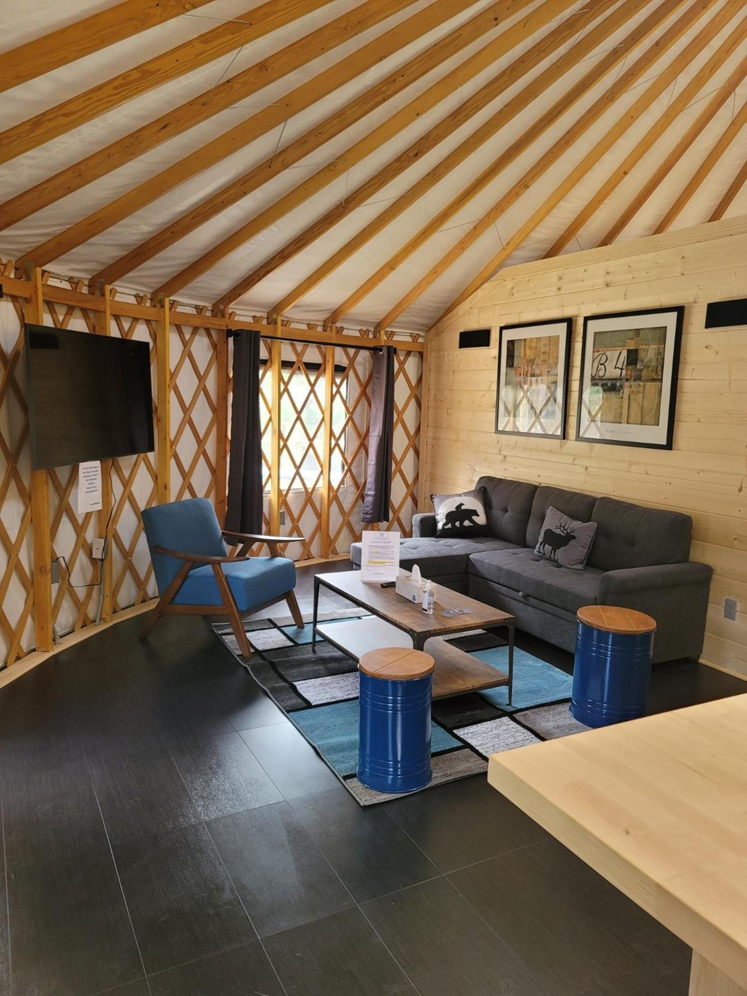 Family Bungalow - Photo 1