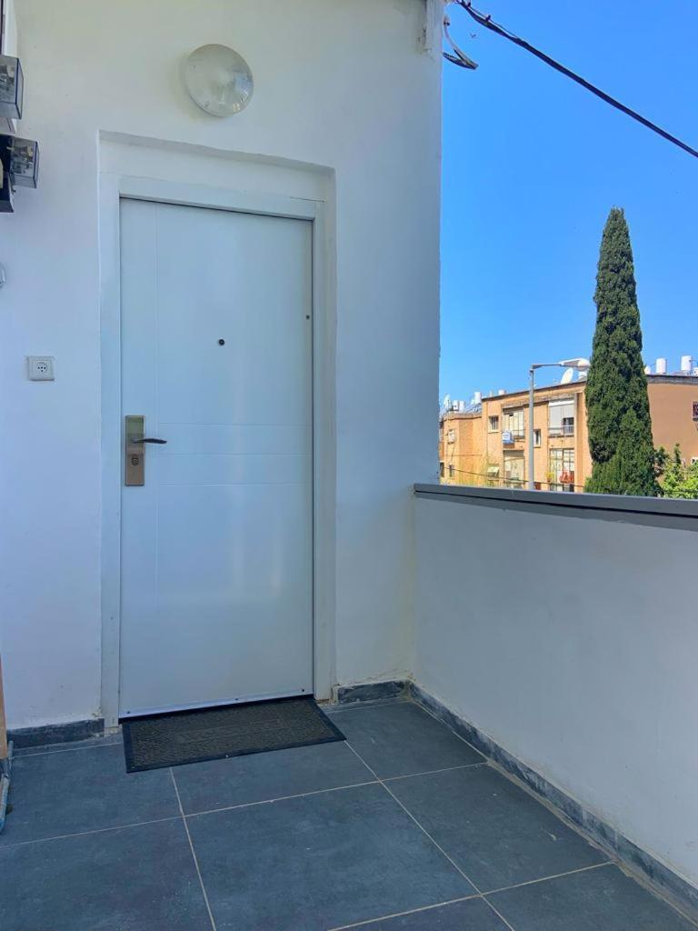 Studio Apartment with Balcony  - Photo 29