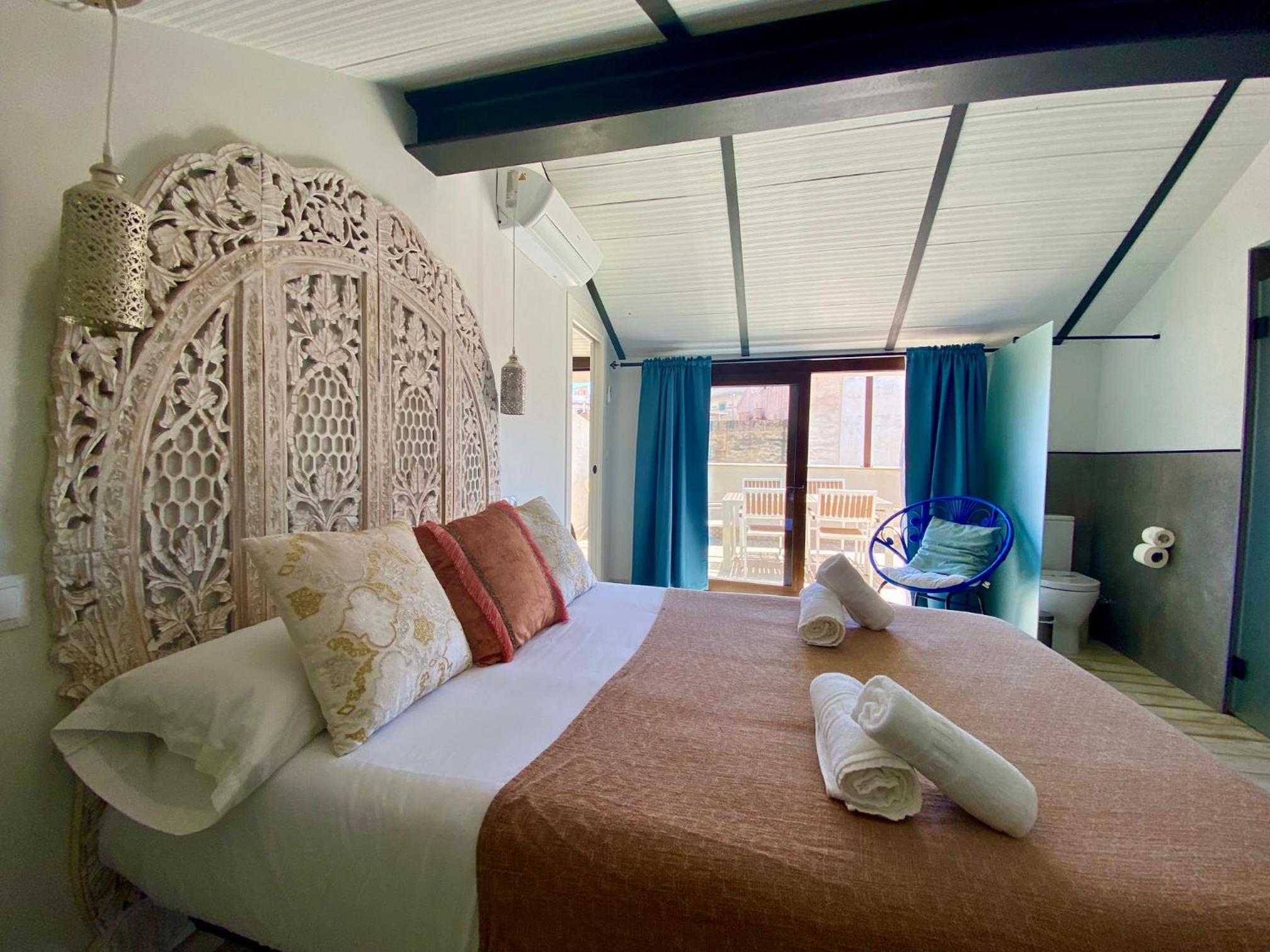 Apartamento con Terraza y Jacuzzi 2C