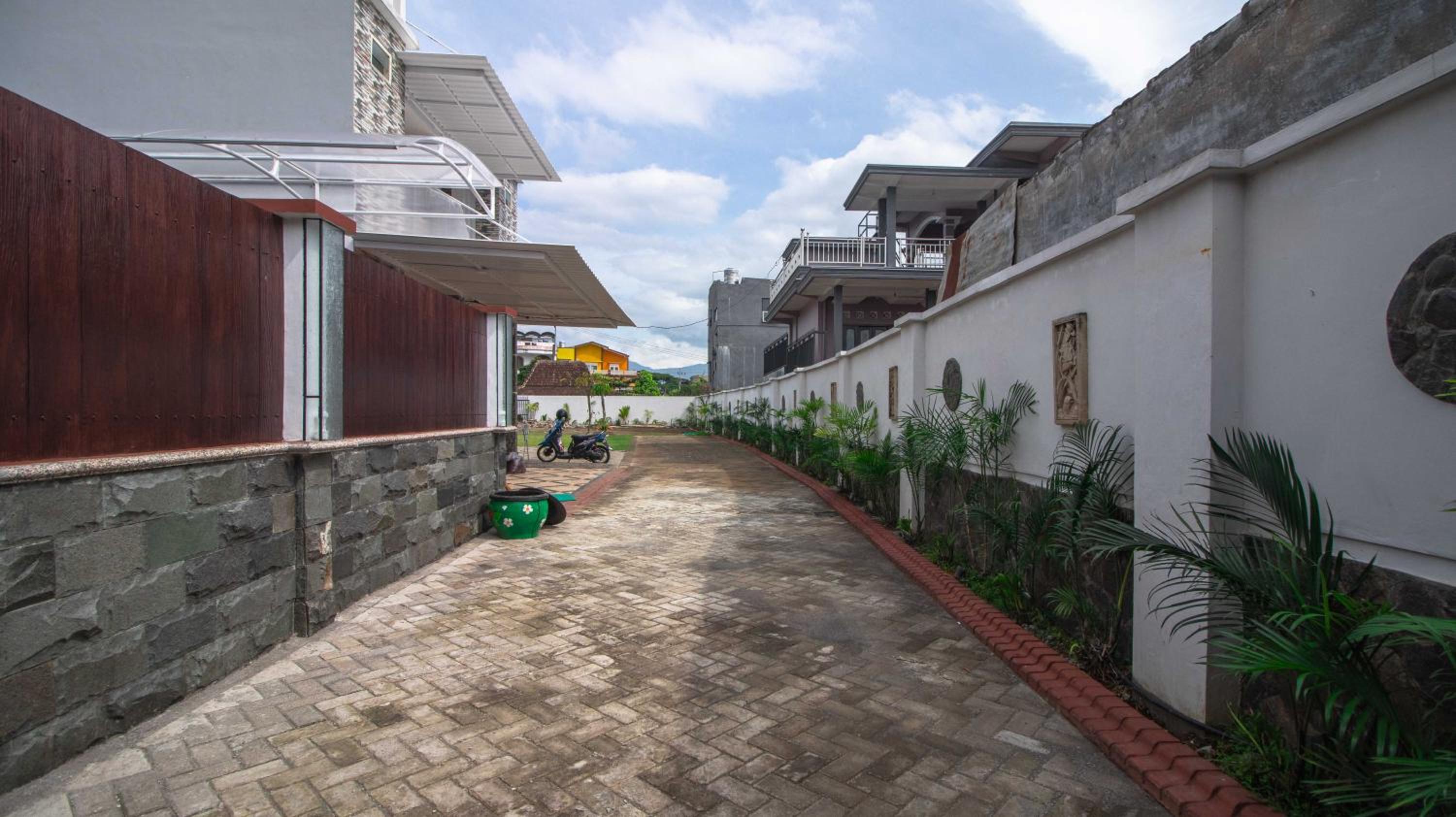 Villa - Photo 3