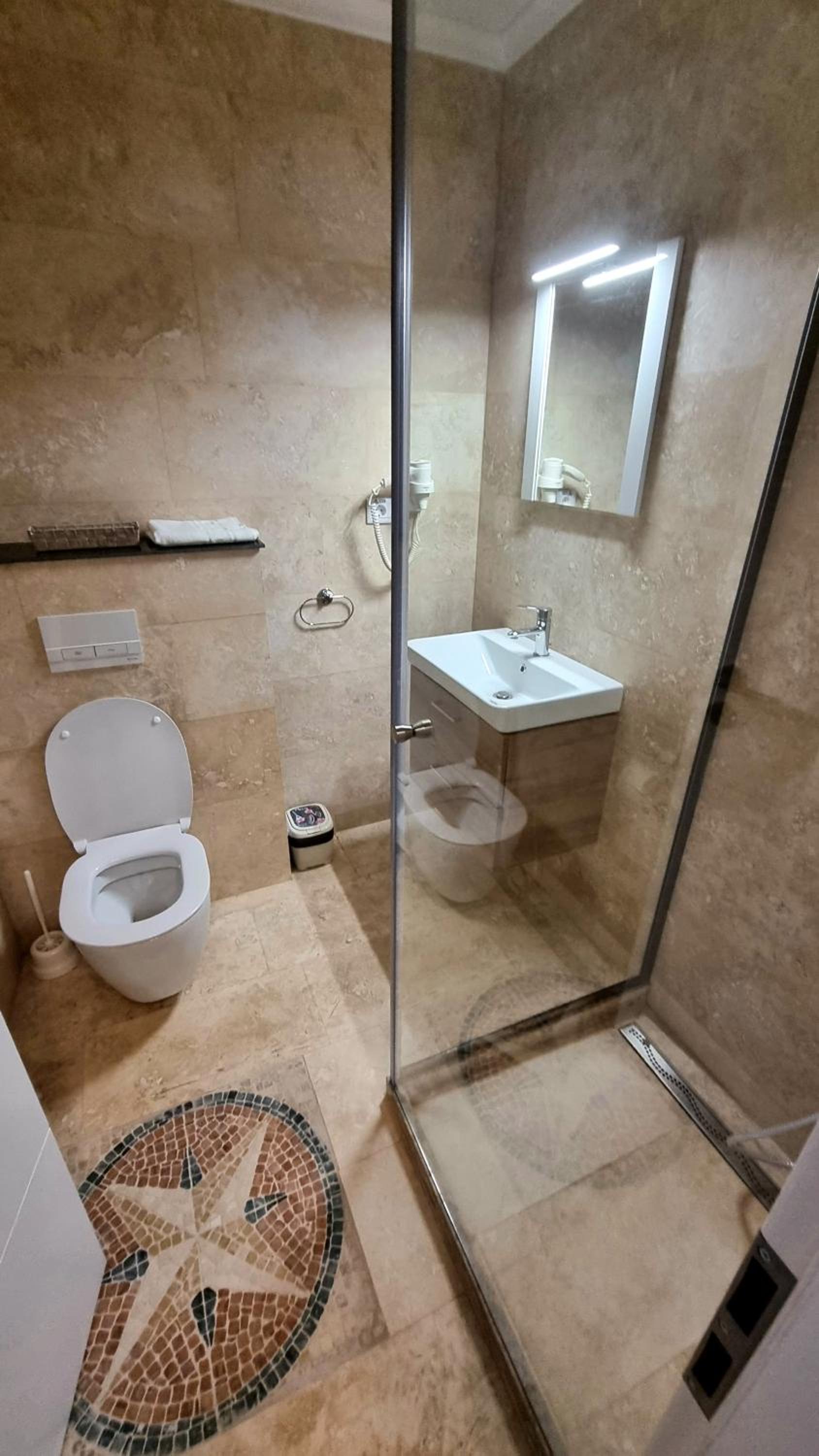 Apartment - Photo 21