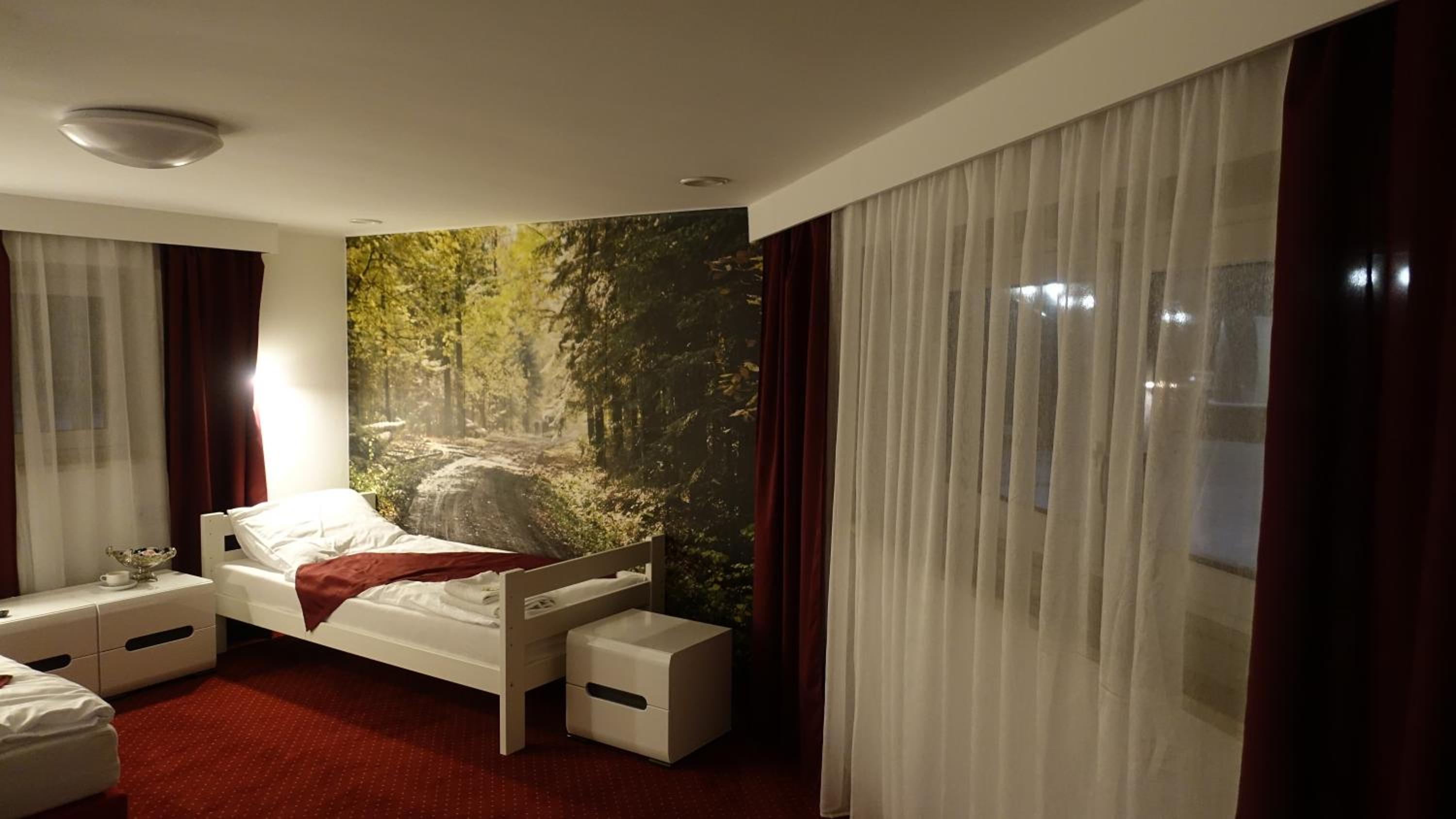 Triple Room with Private Bathroom - Photo 4