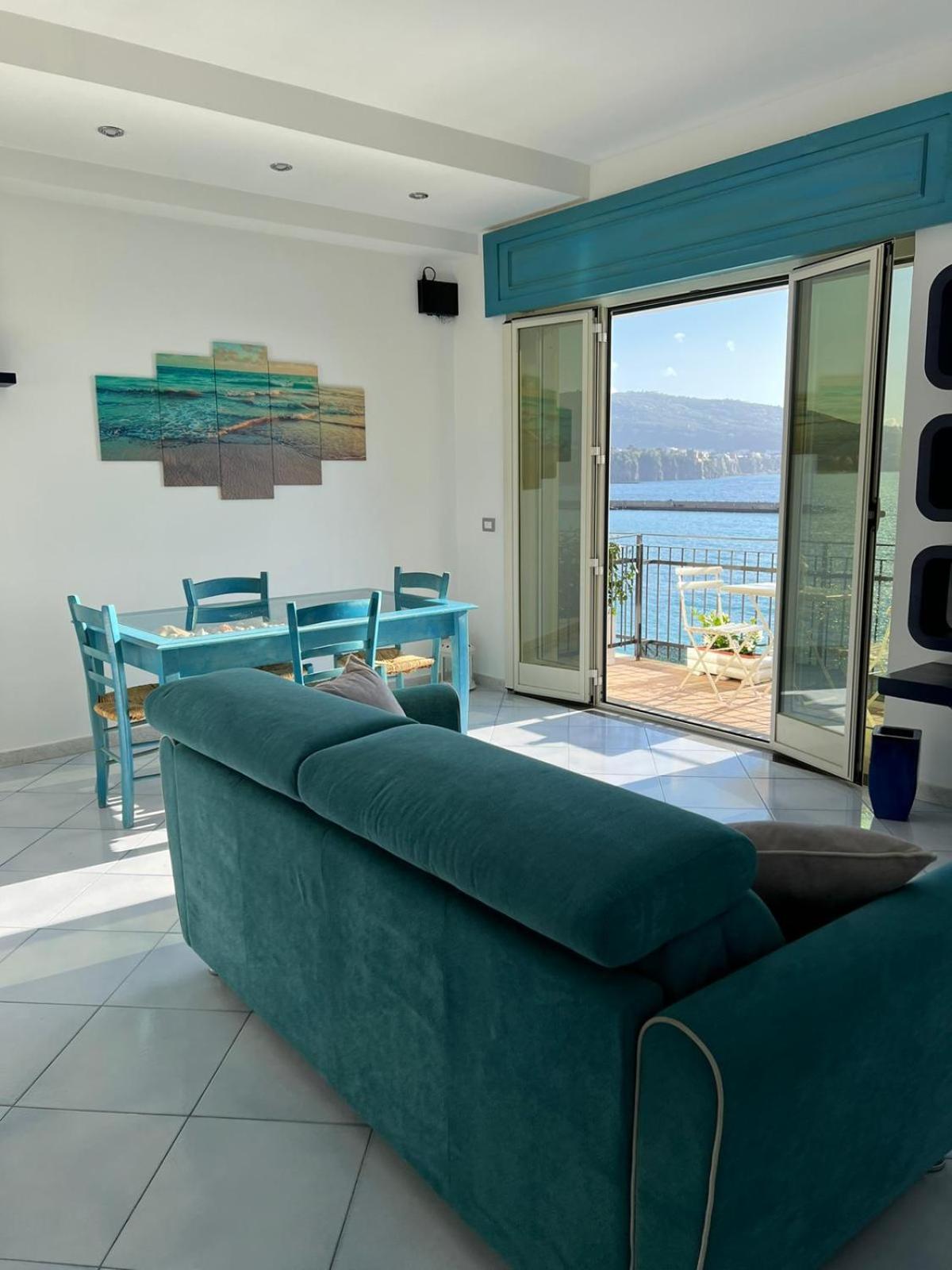 Two-Bedroom House - Photo 16