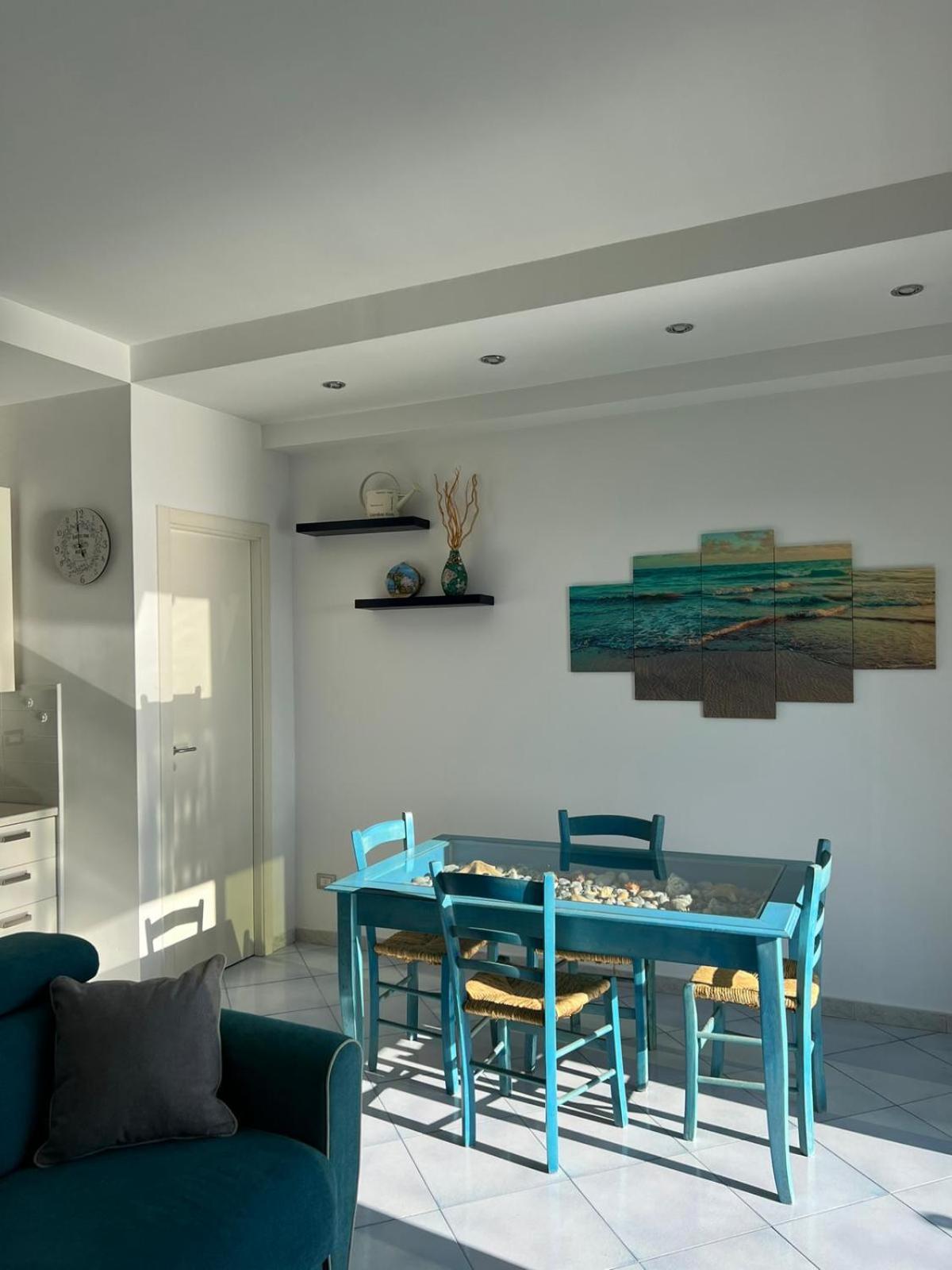 Two-Bedroom House - Photo 19