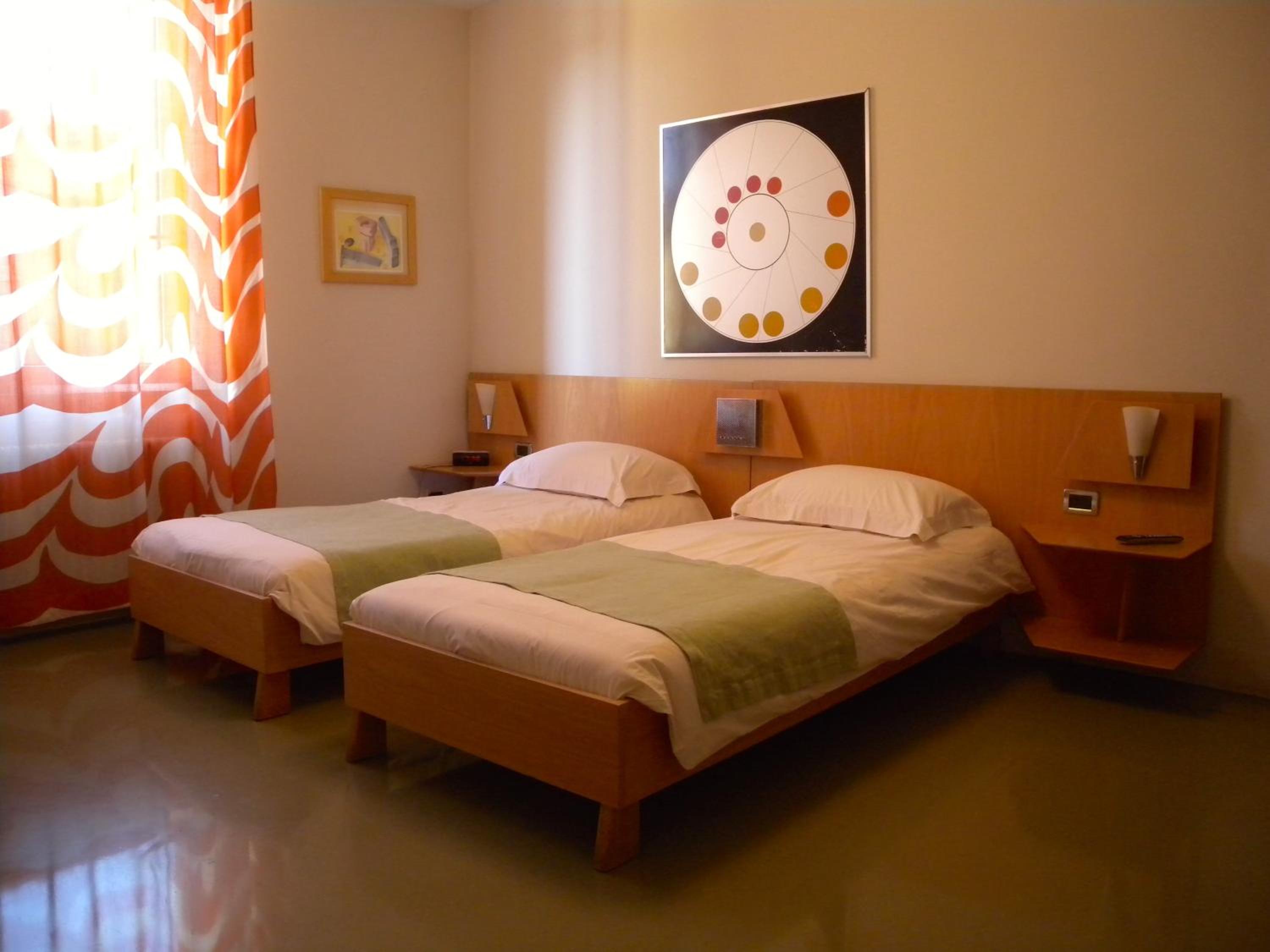 Superior Twin Room - Photo 1