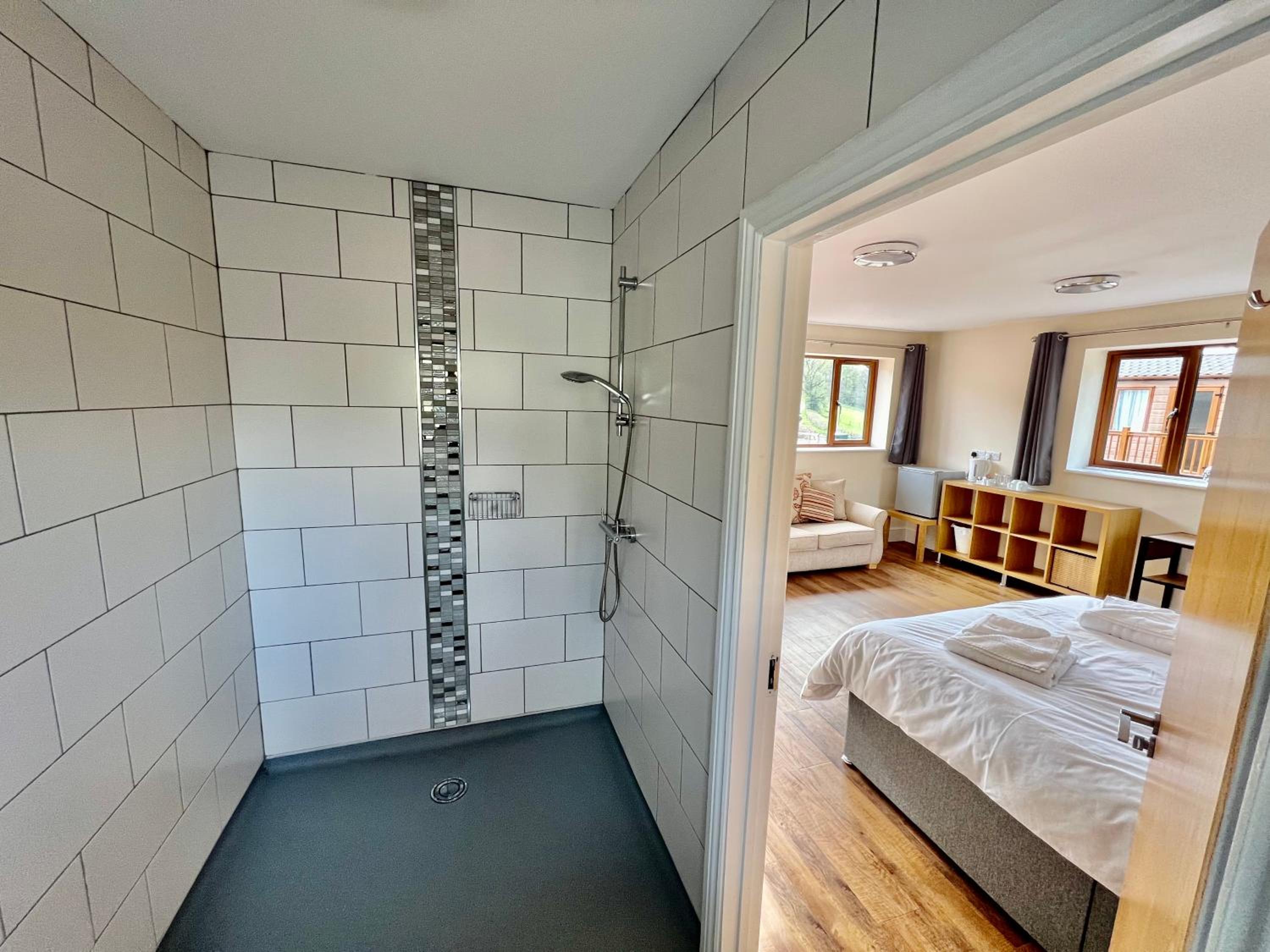 Double Room - Photo 6