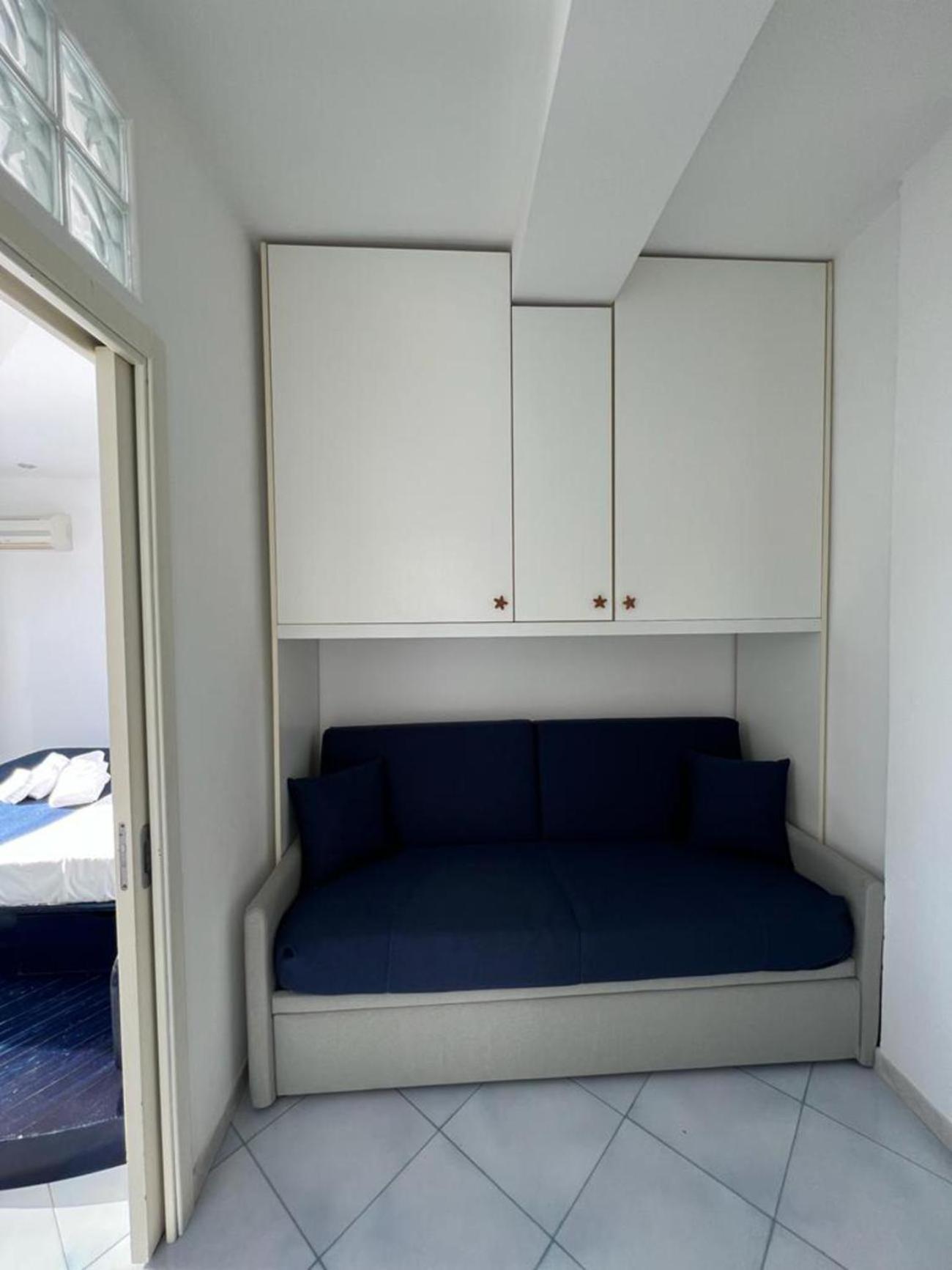 Two-Bedroom House - Photo 33