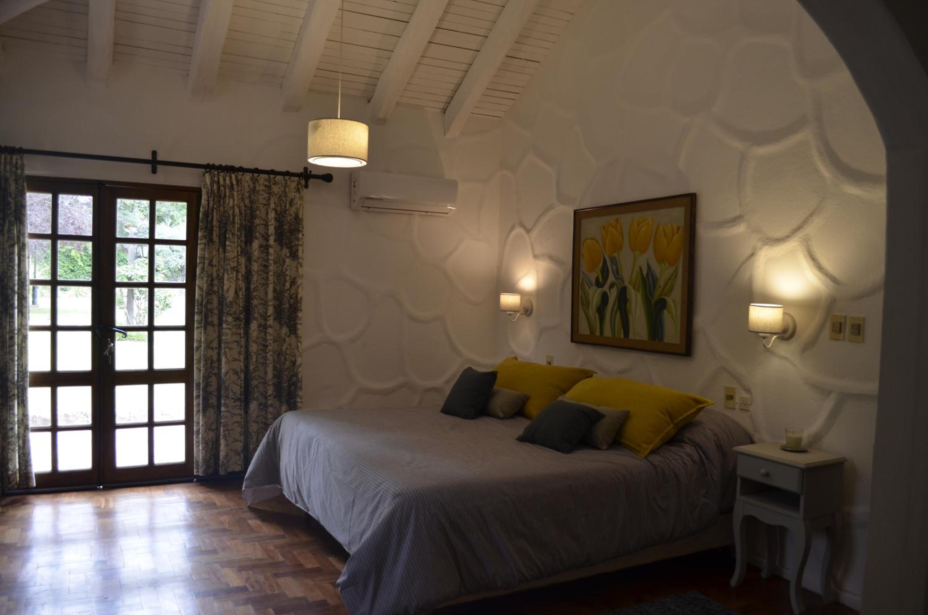 Suite photo 1