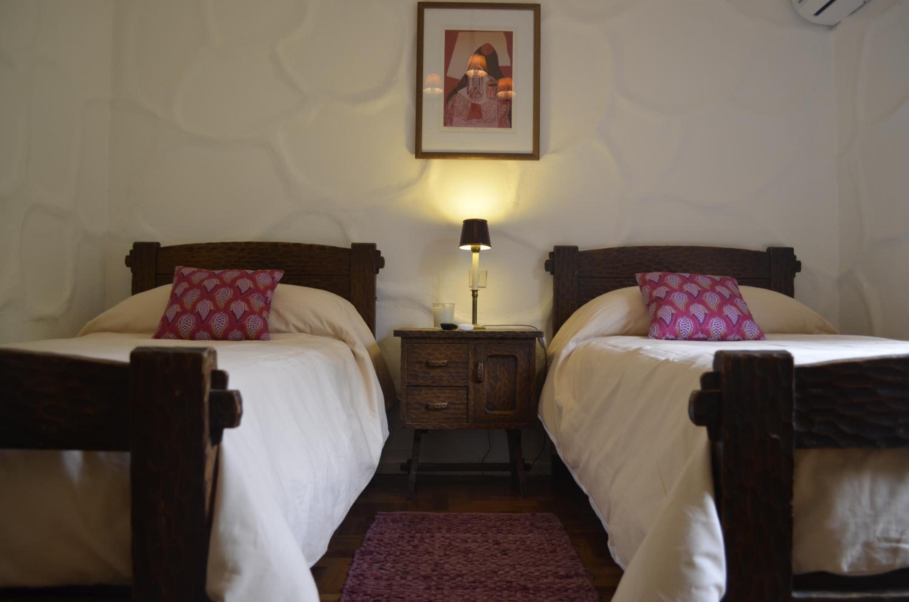 Twin Room with Private Bathroom photo 1