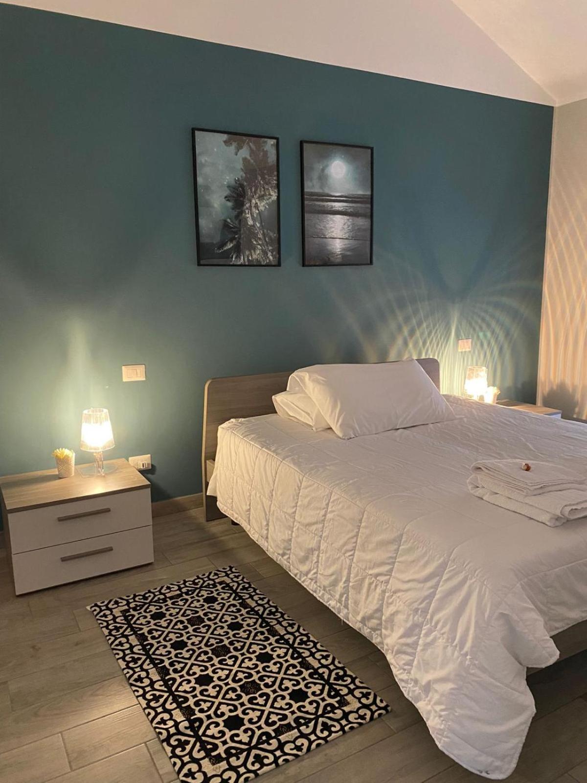 One-Bedroom House - Photo 3