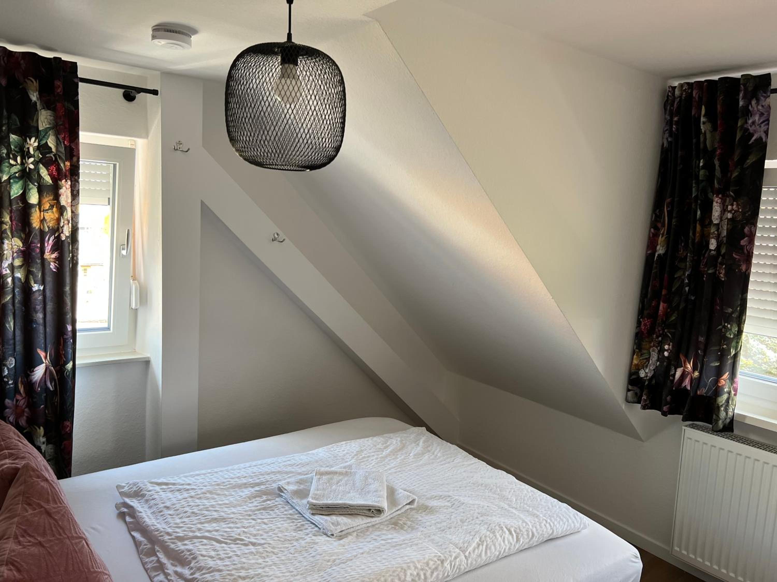 Double or Twin Room - Photo 10