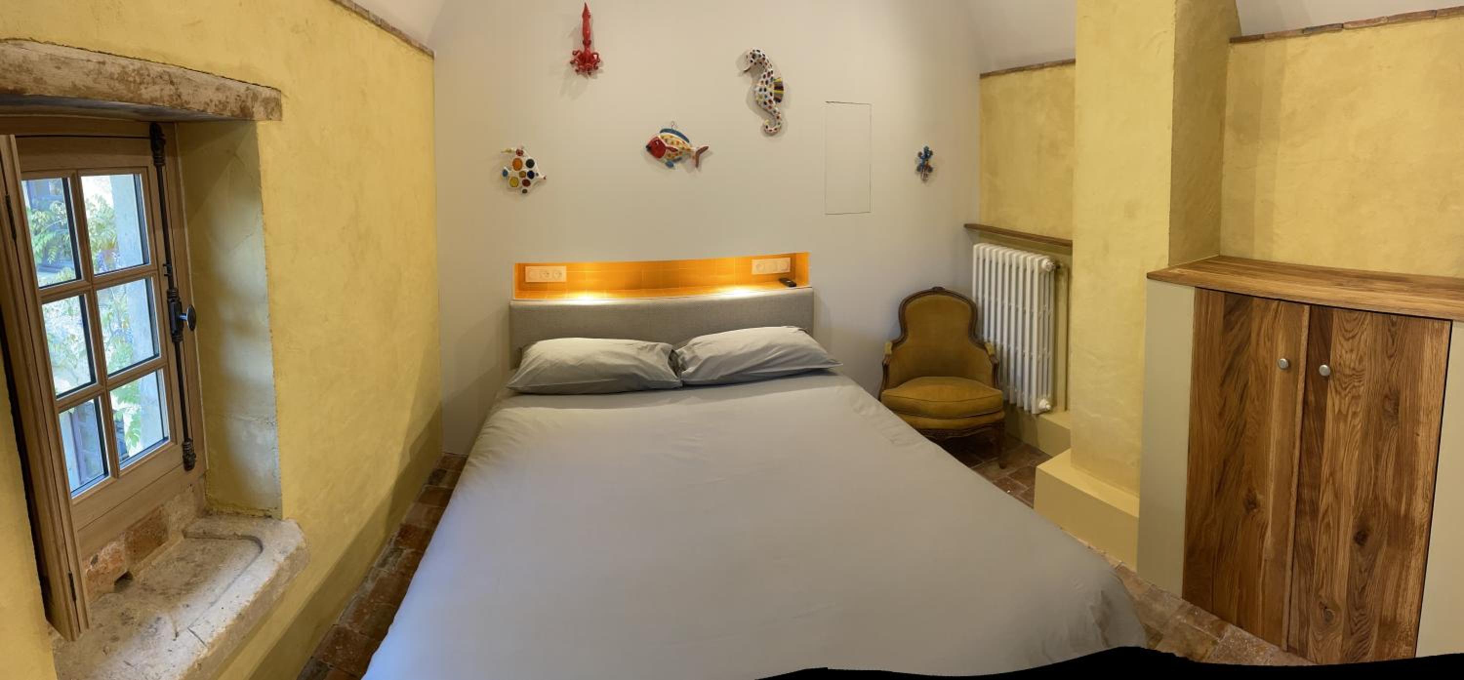 Standard King Room - Photo 1