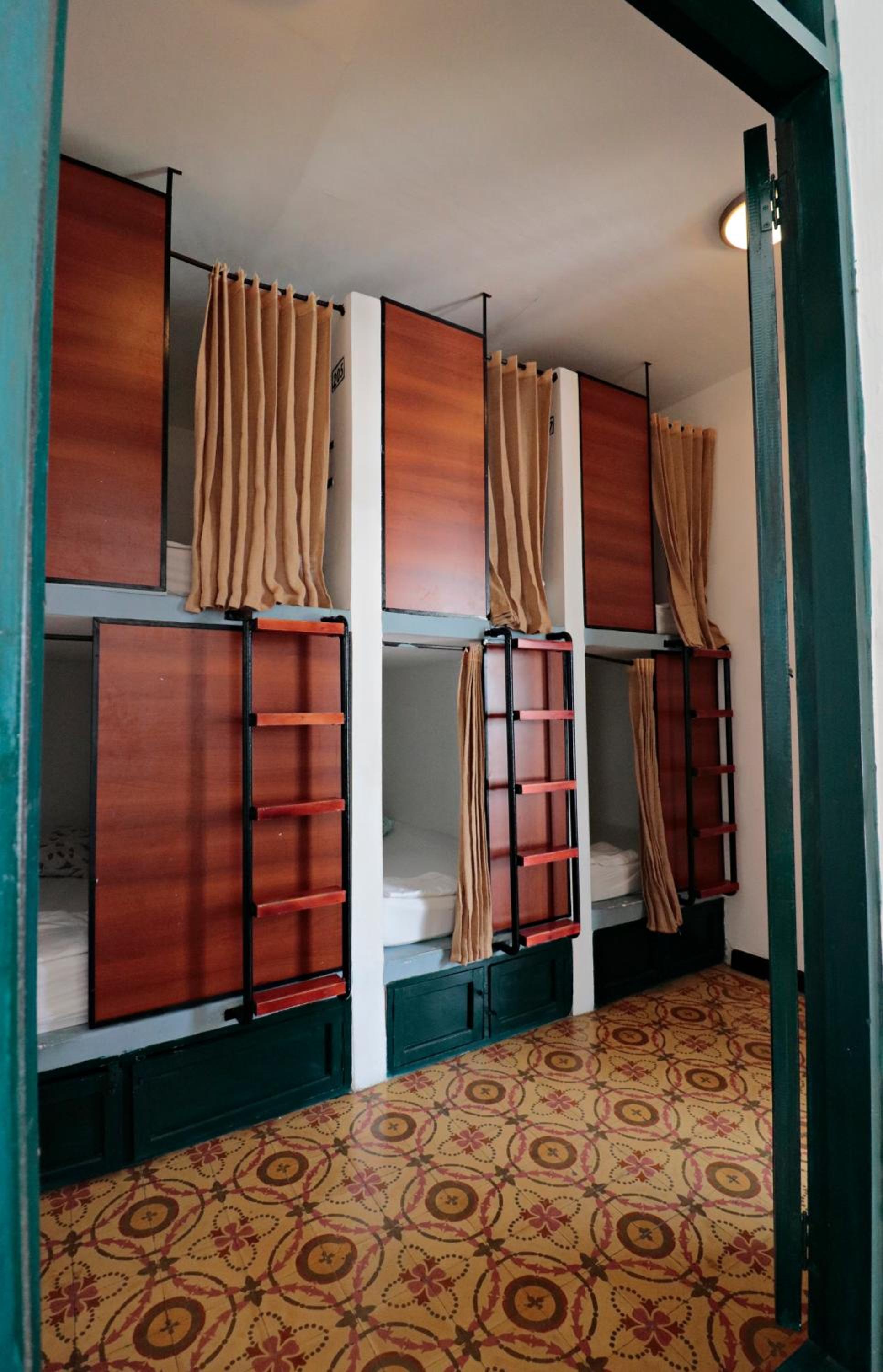 Bed in 8-Bed Dormitory Room photo 2