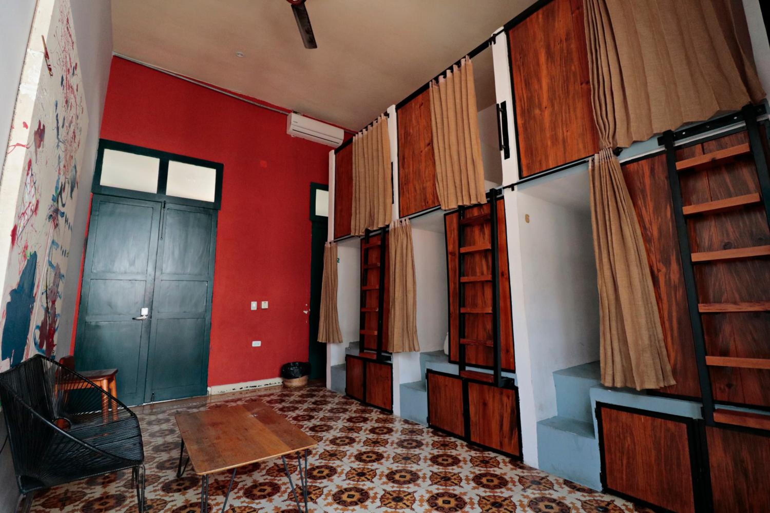 Single Bed in Dormitory Room photo 1