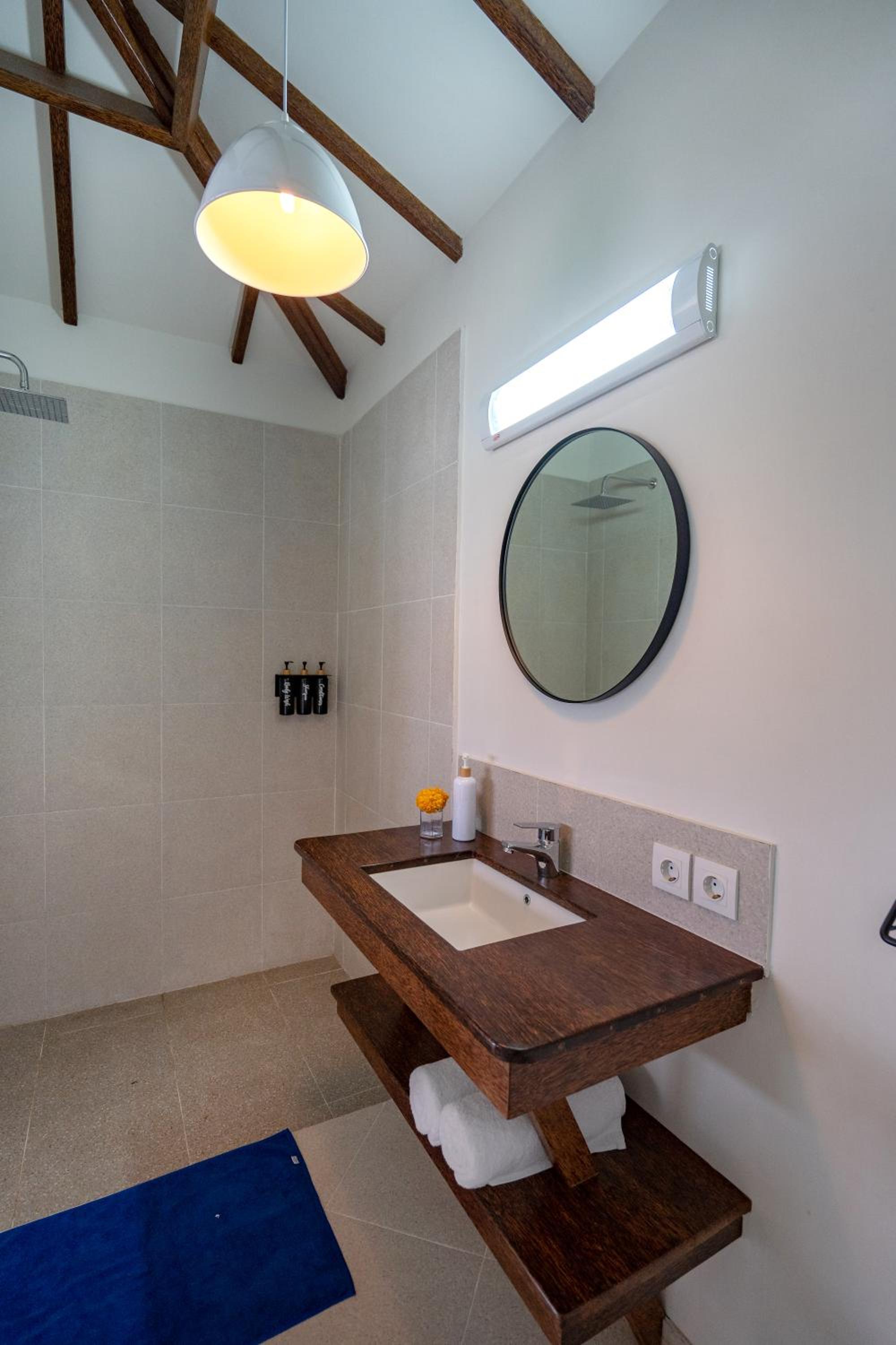 Middle - Superior Double Room - Photo 6