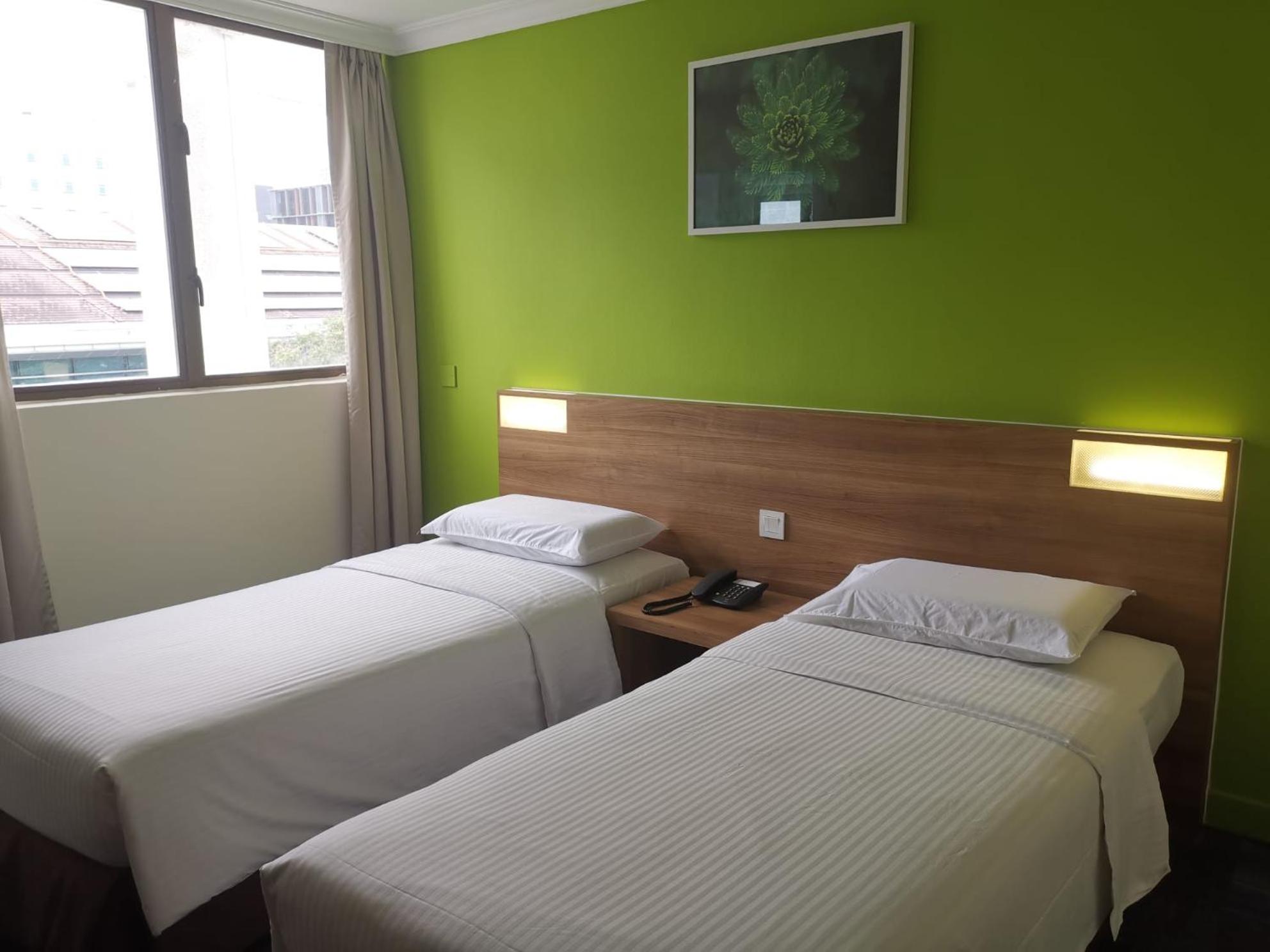 Standard Twin Room photo 2