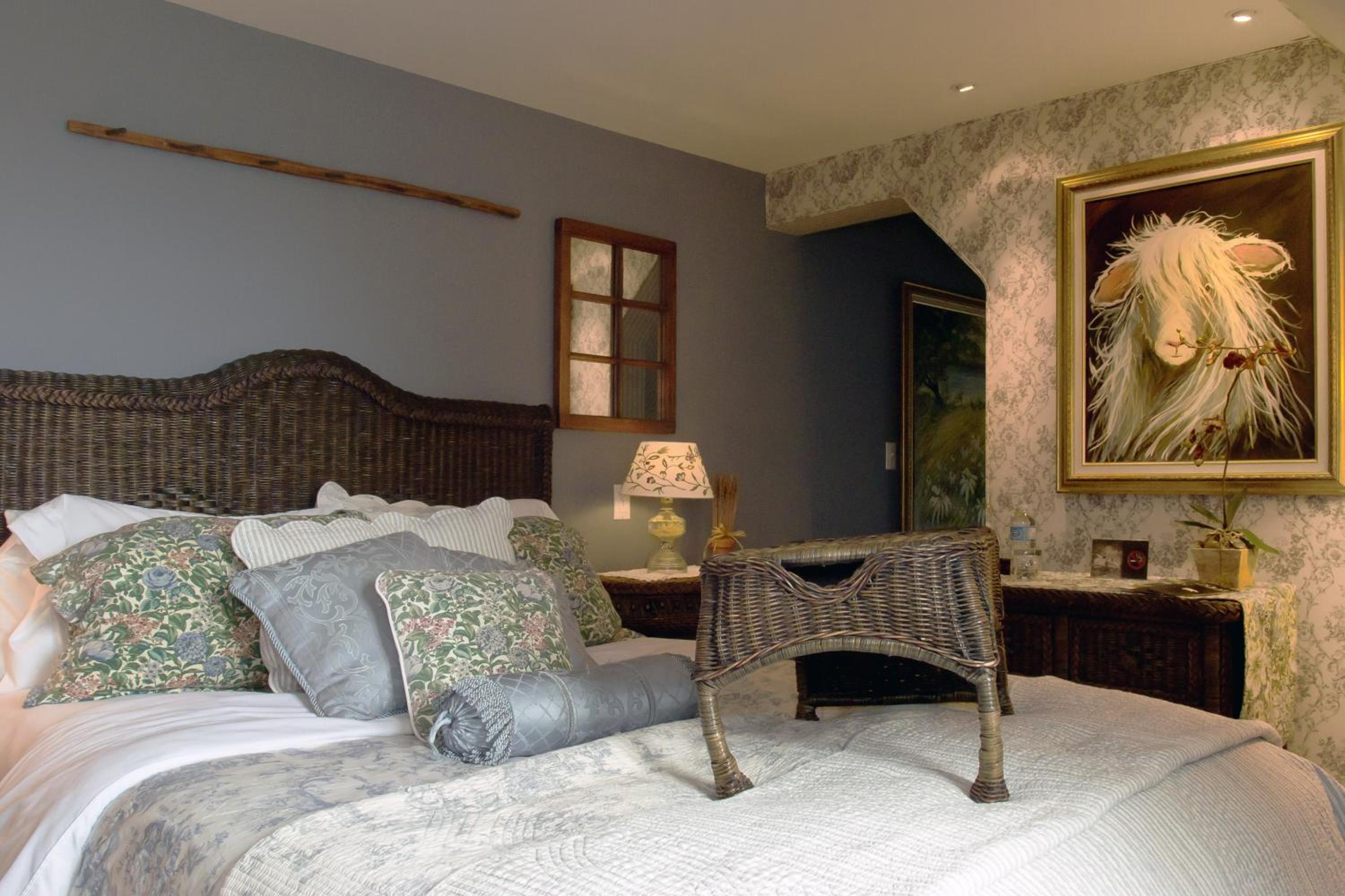 Queen Room photo 3
