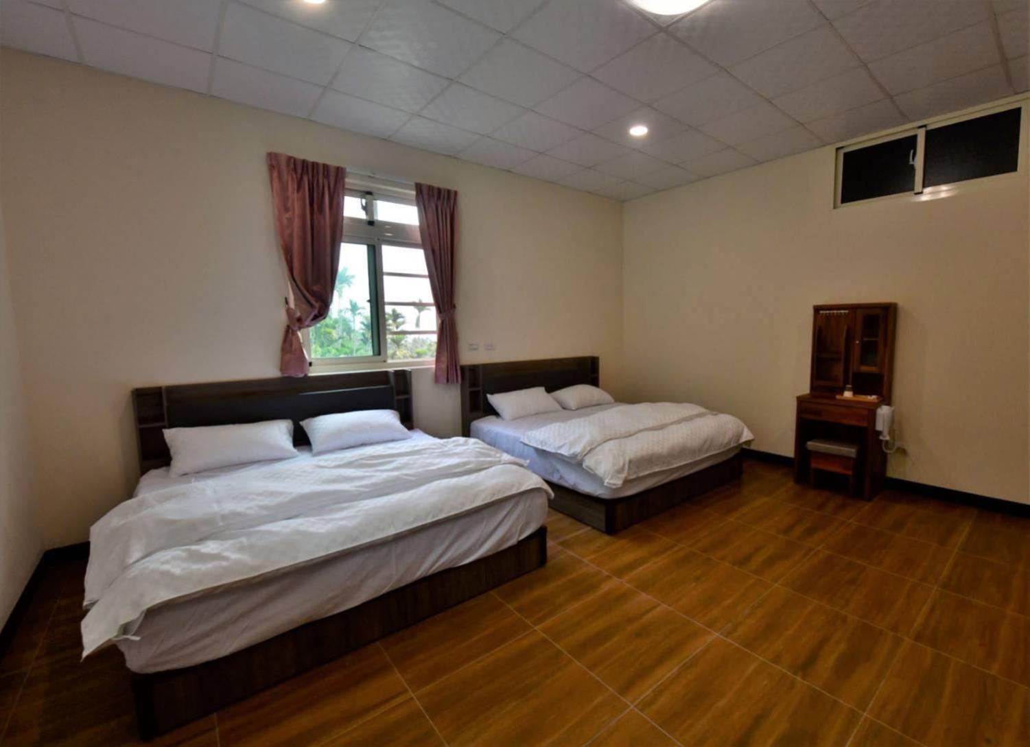 Large Double or Twin Room