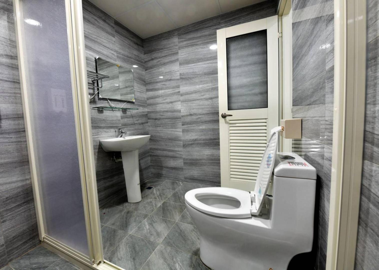 Large Double or Twin Room photo 2