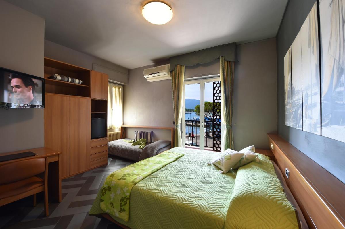 Triple Room with Balcony photo 1
