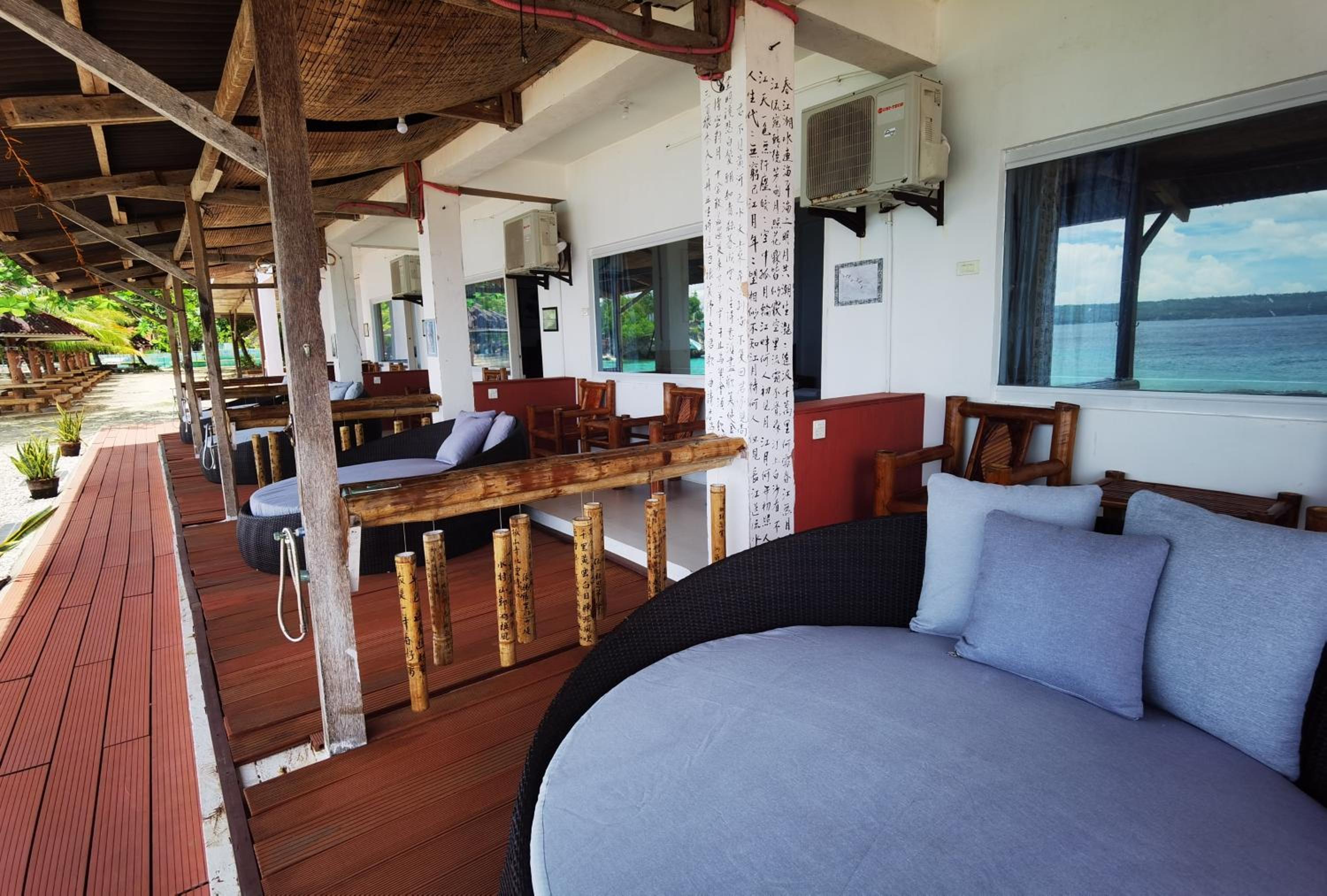 Standard Twin Room with Sea View - Photo 2