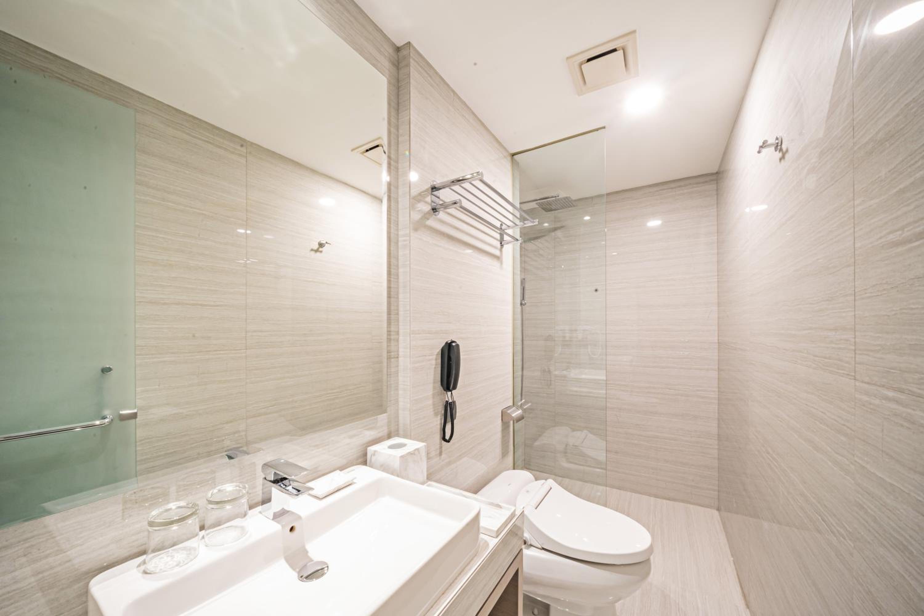 Business Double Room - Photo 2