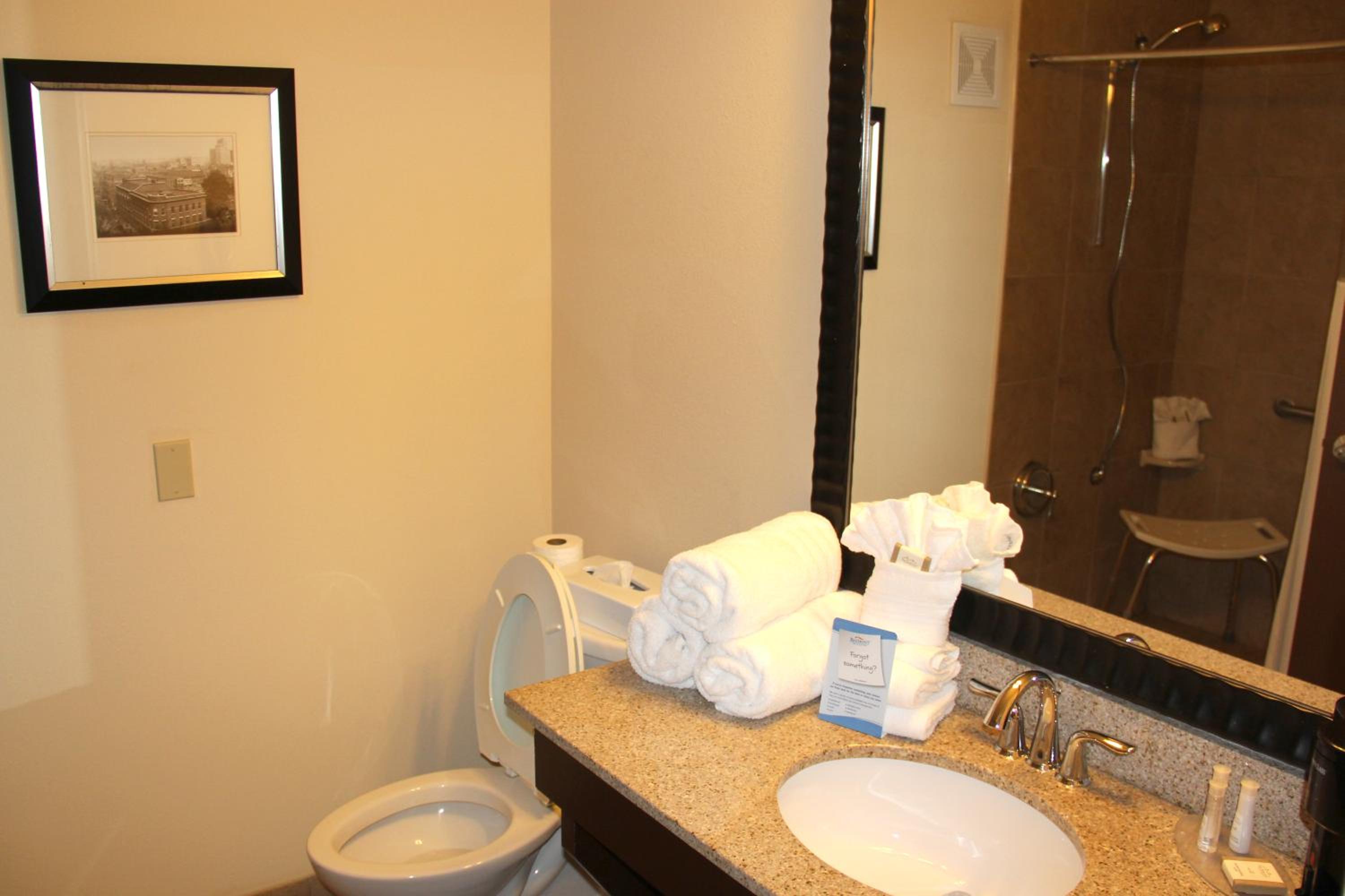 King Room - Mobility Access/Non-Smoking - Photo 3