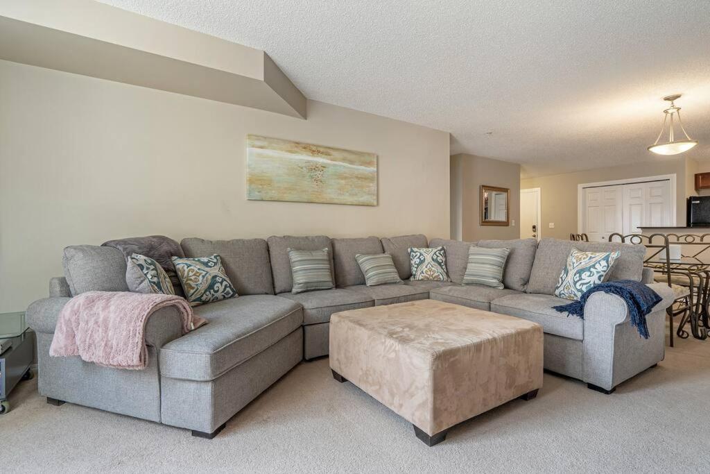 Three-Bedroom Apartment photo 1