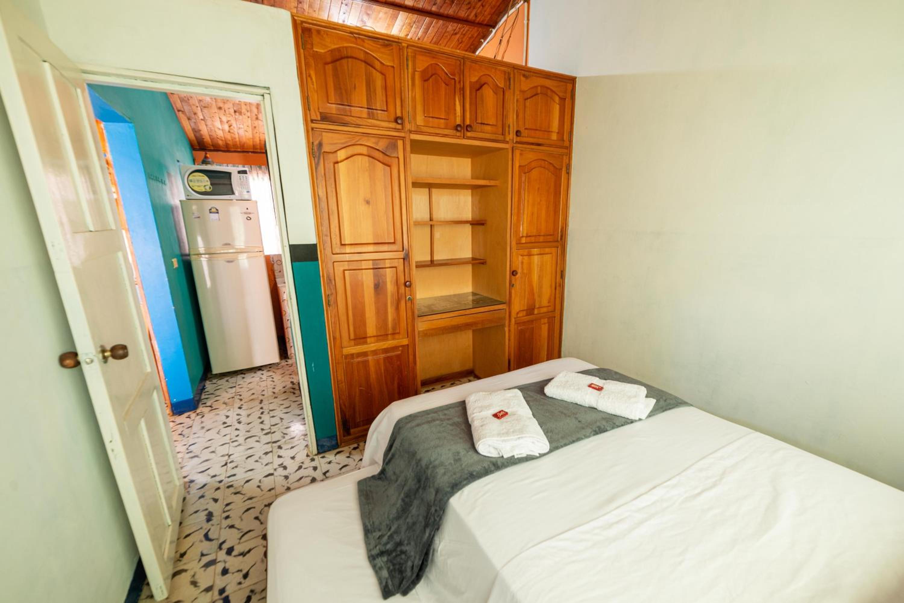 Four-Bedroom House photo 1