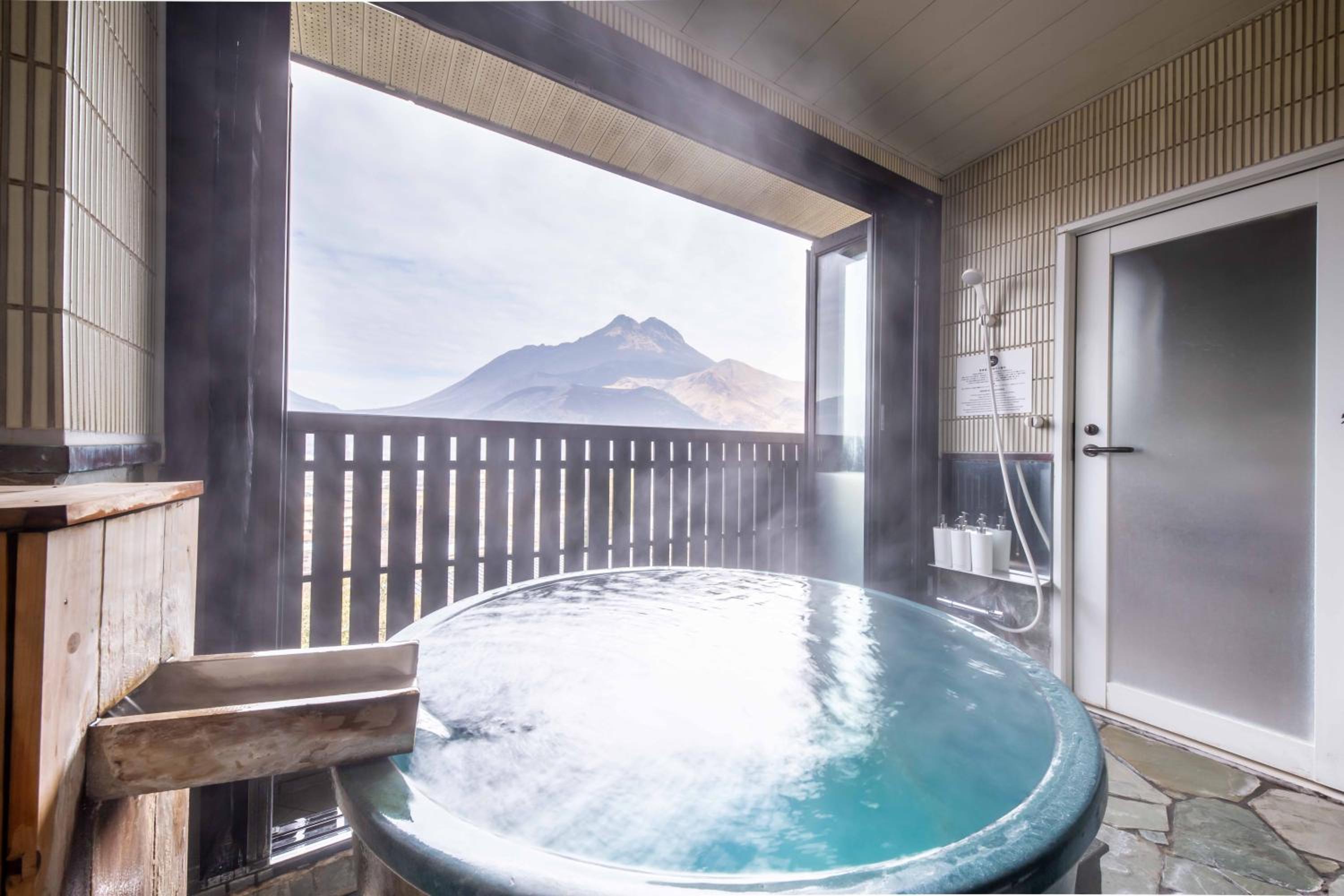 Standard Twin Room with Tatami Area with Semi Open-Air Bath (32㎡) - Photo 5
