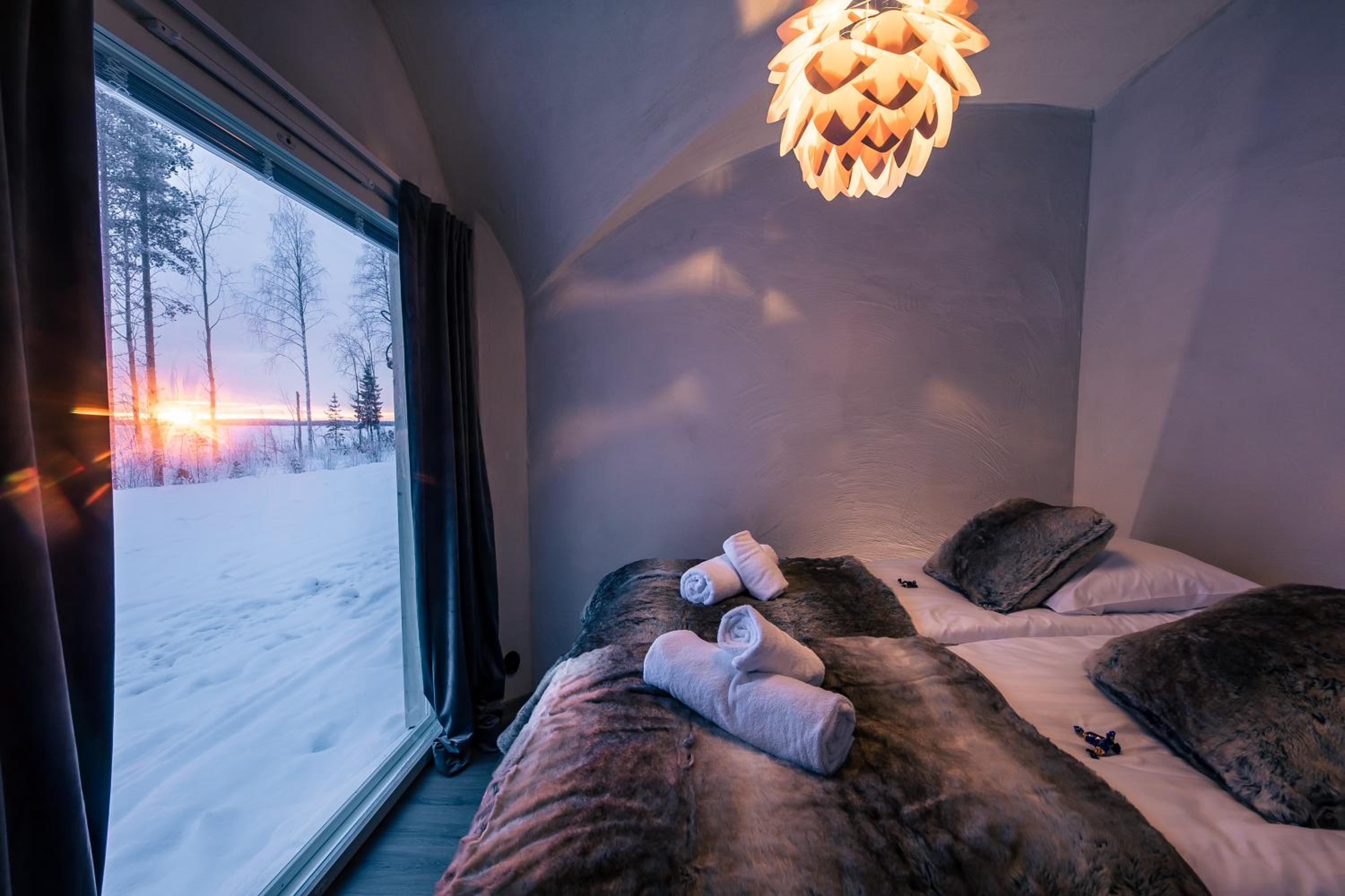 Apukka Lakeview Suite photo 3