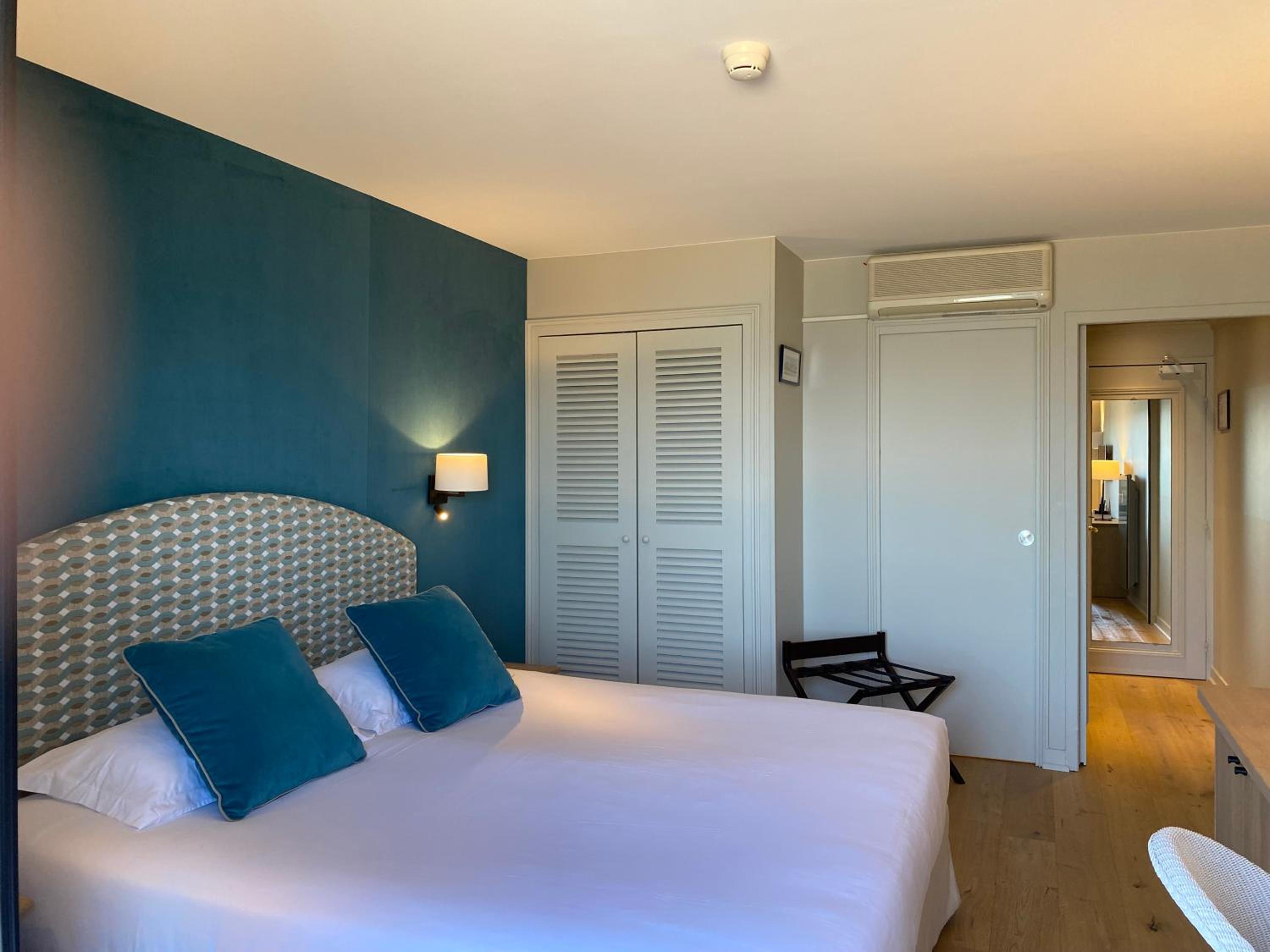 Room with Sea View