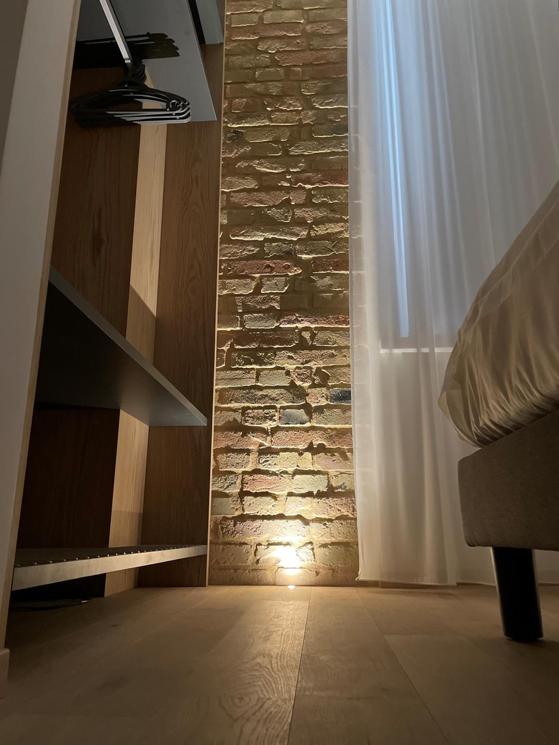 Double Room - Photo 21