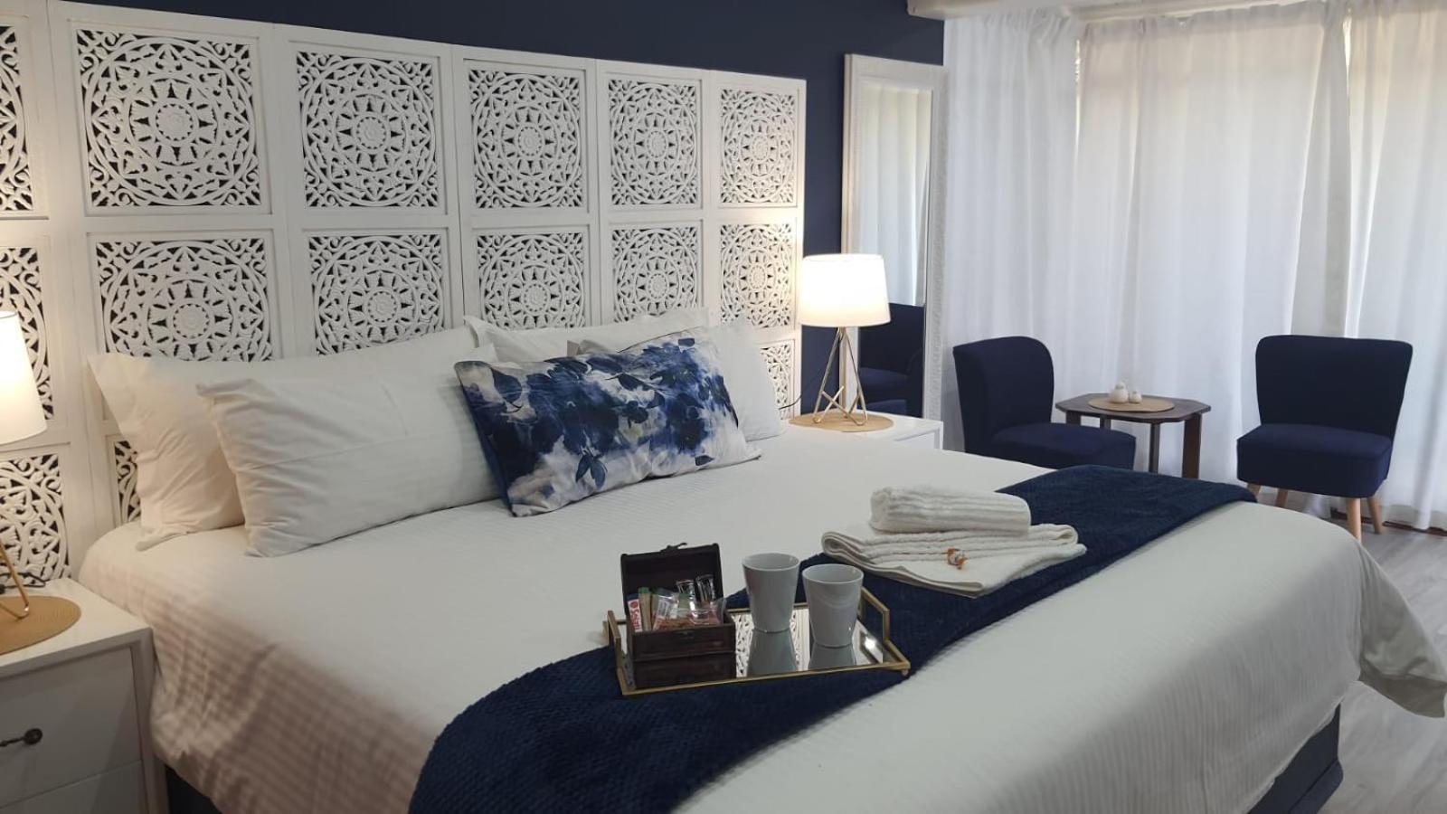 Deluxe King Room - Photo 1