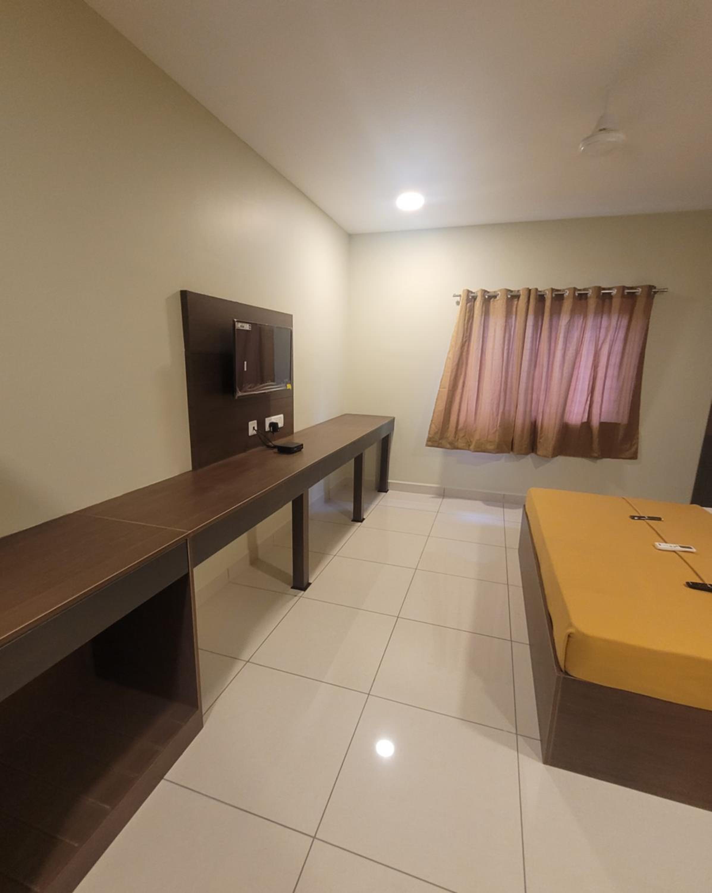 Deluxe King Studio - Photo 3