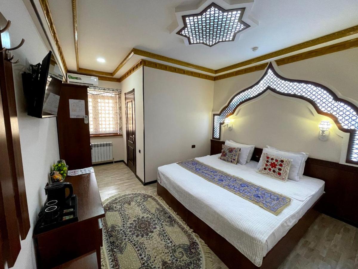 Twin Room with Private Bathroom photo 3