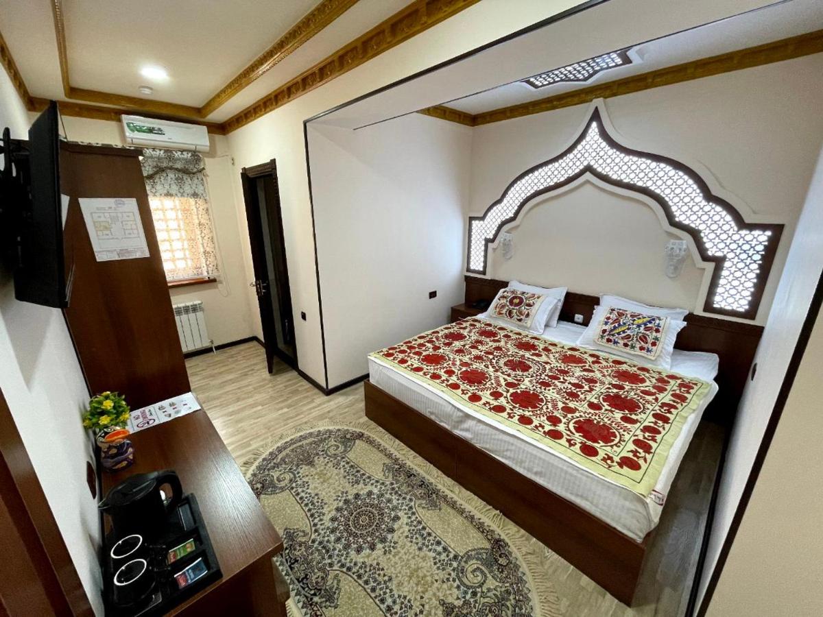 Twin Room with Private Bathroom photo 1