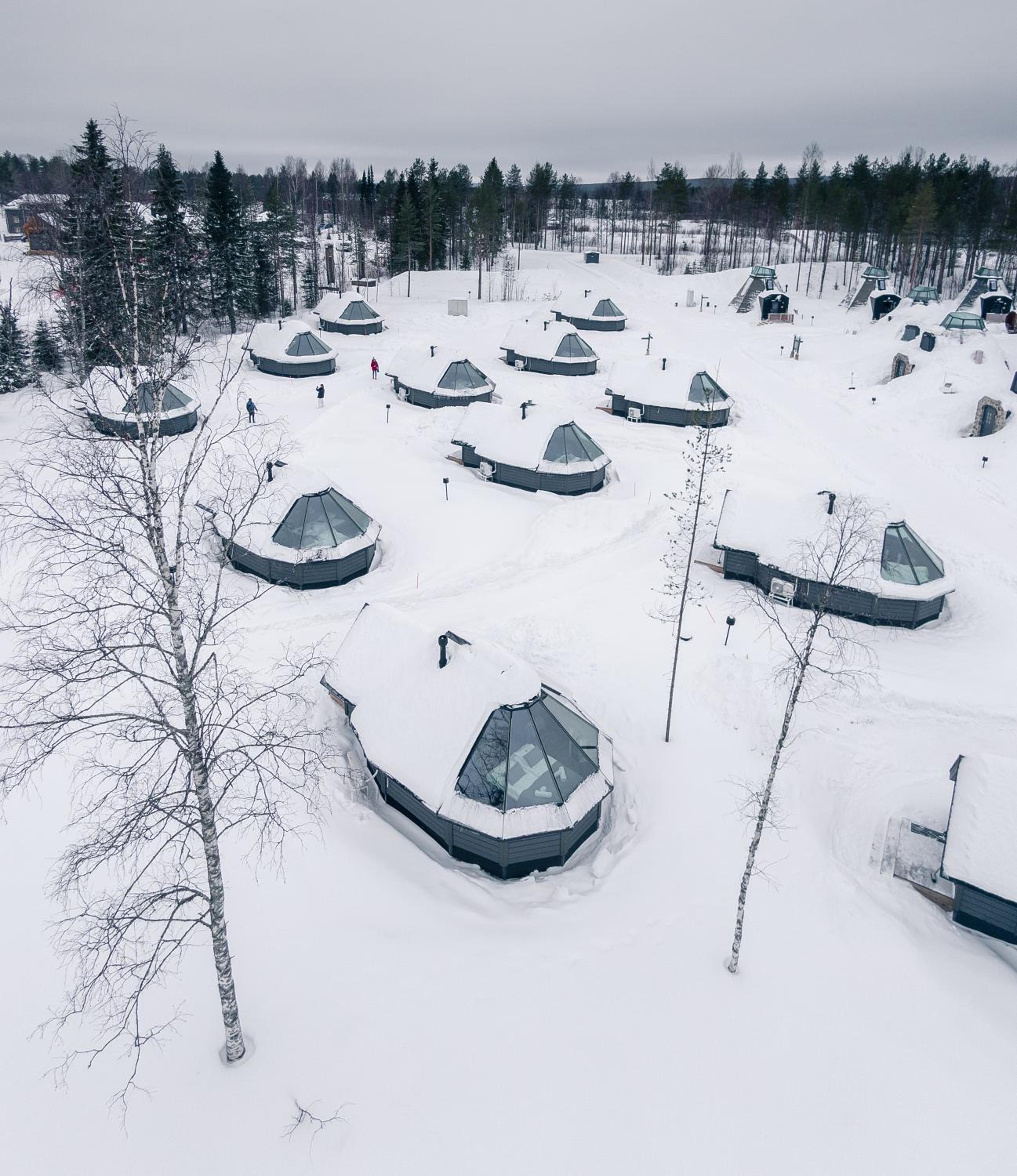 Aurora Cabin Queen photo 1