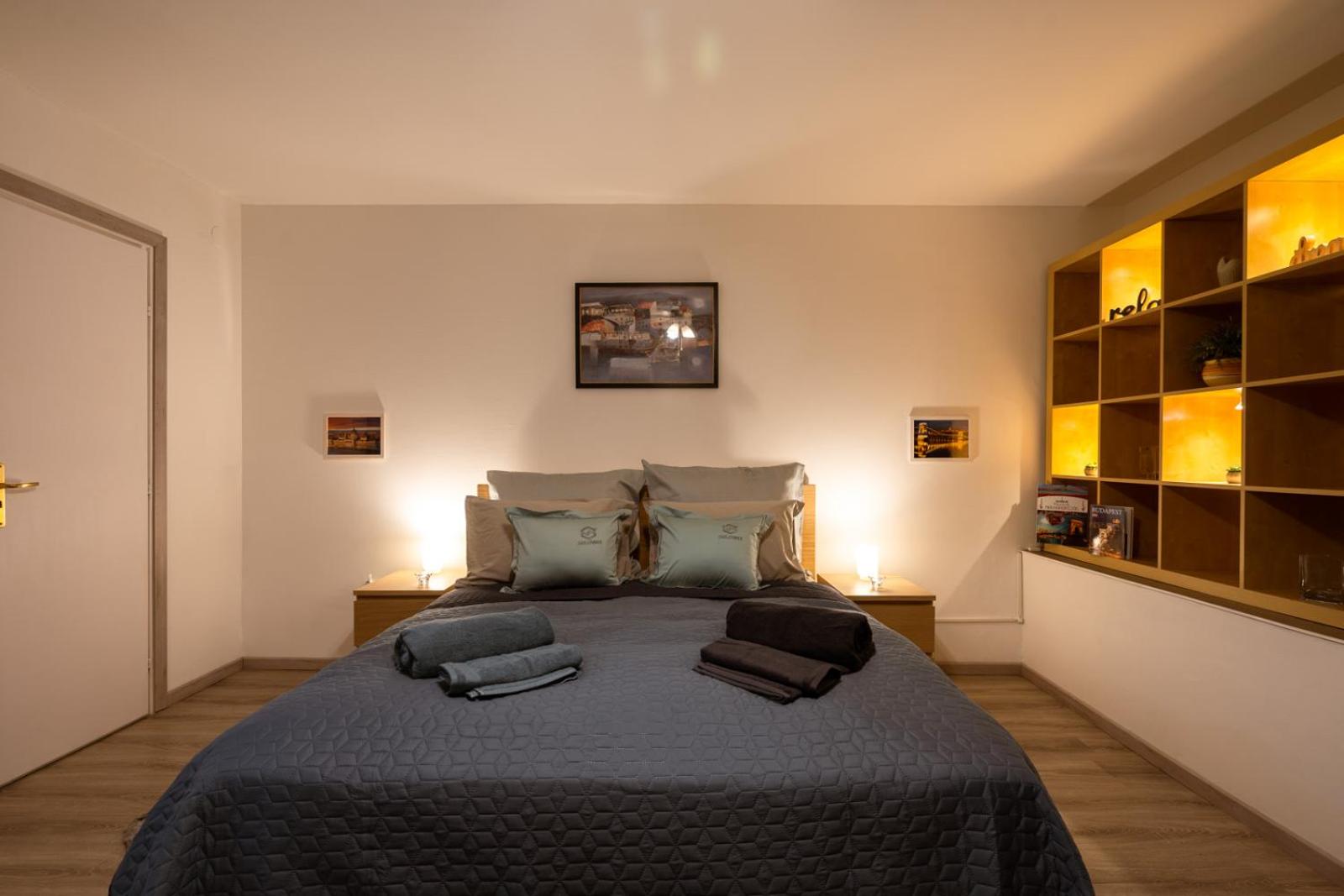 One-Bedroom Apartment - Photo 15