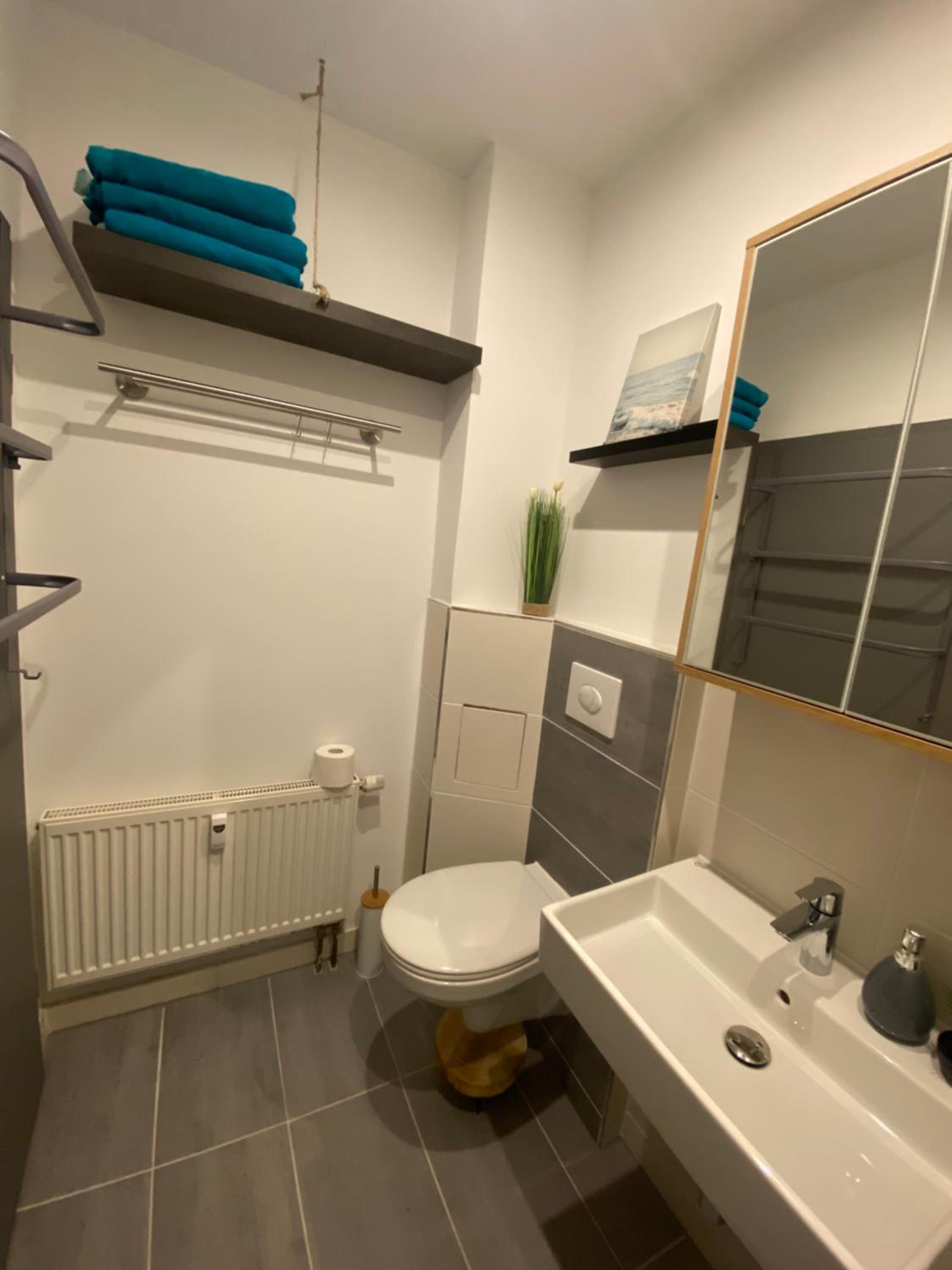 Two-Bedroom Apartment - Photo 10