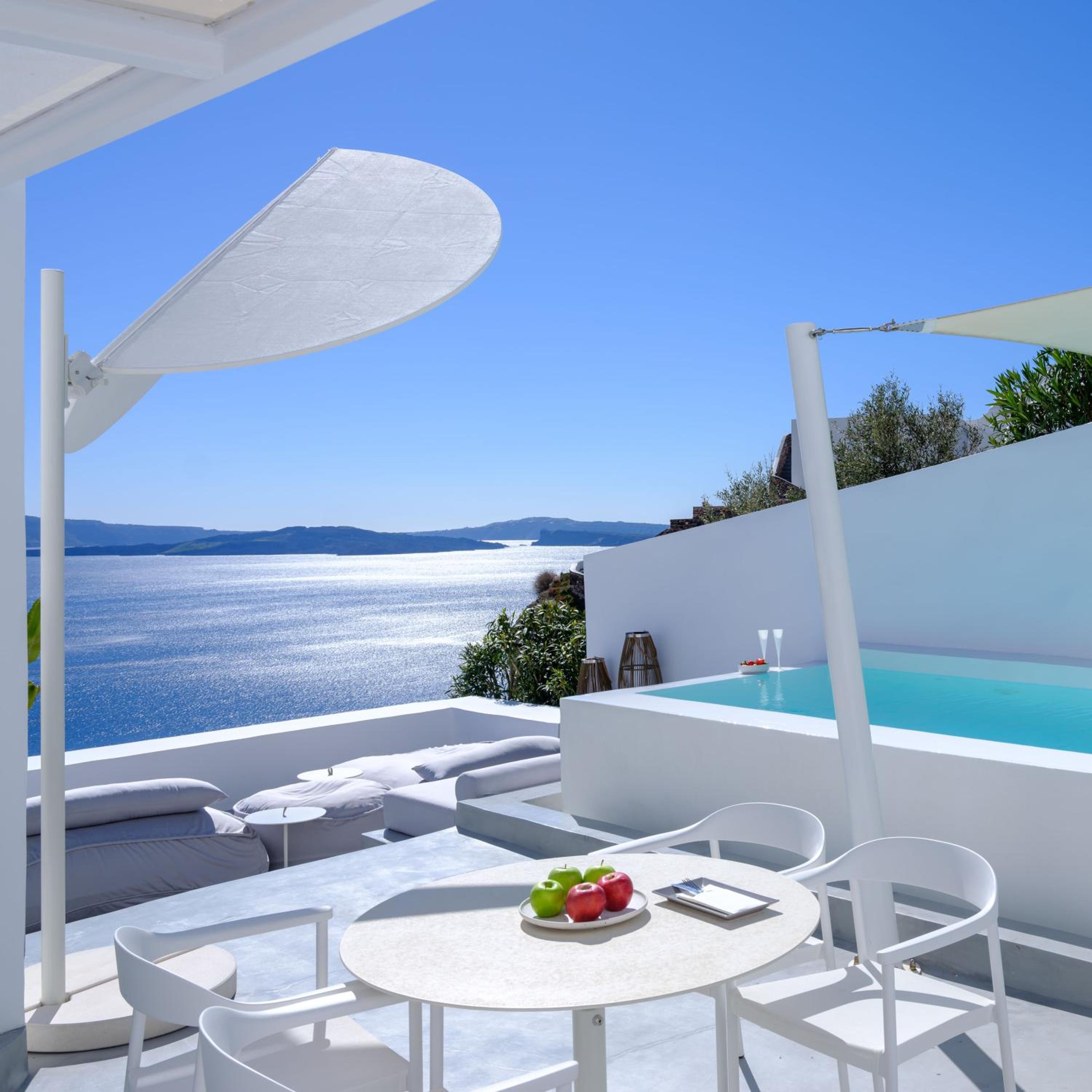 Two Bedroom Villa with Caldera View and Heated Plunge Pool - Photo 36
