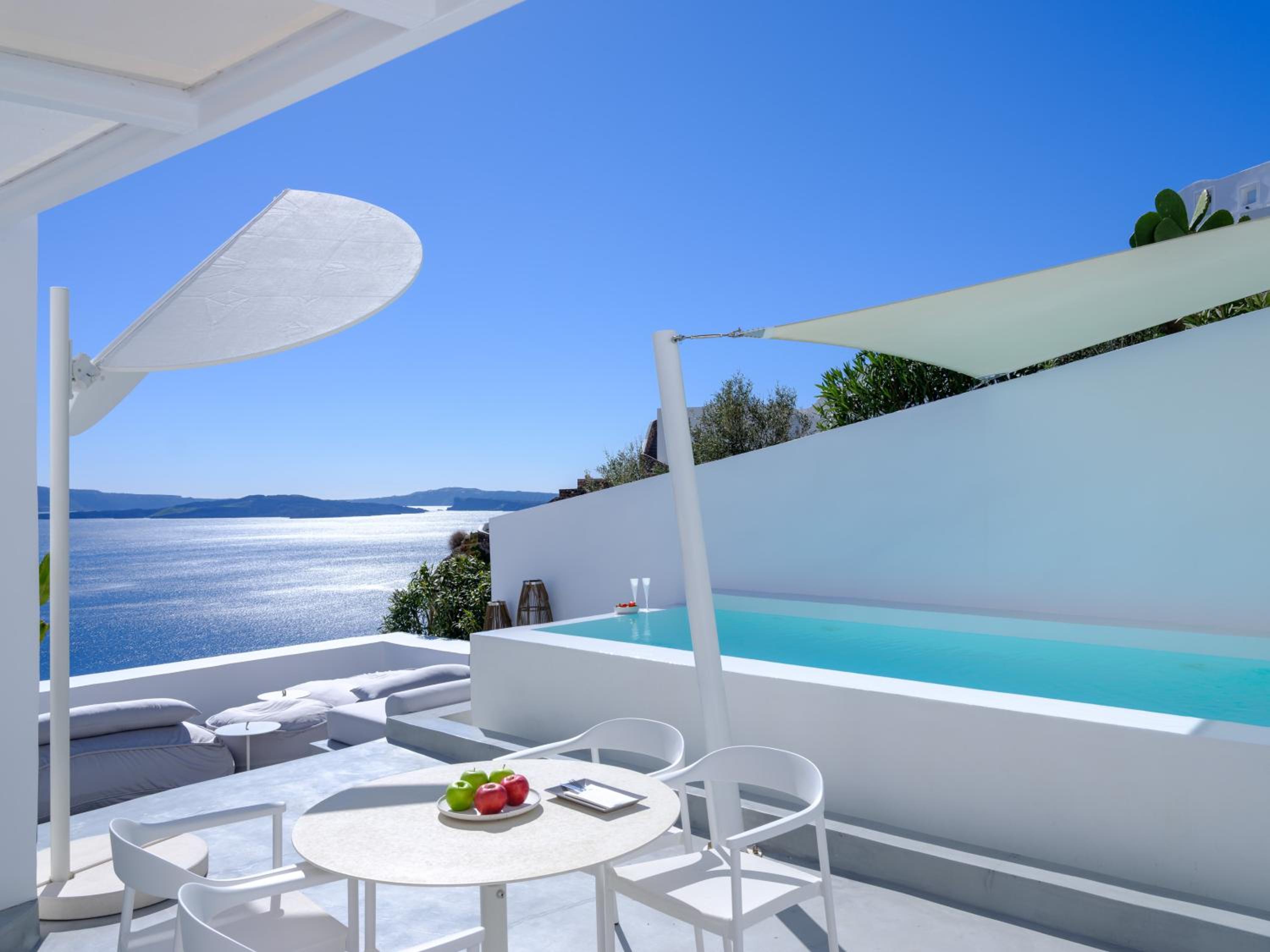 Two Bedroom Villa with Caldera View and Heated Plunge Pool - Photo 33