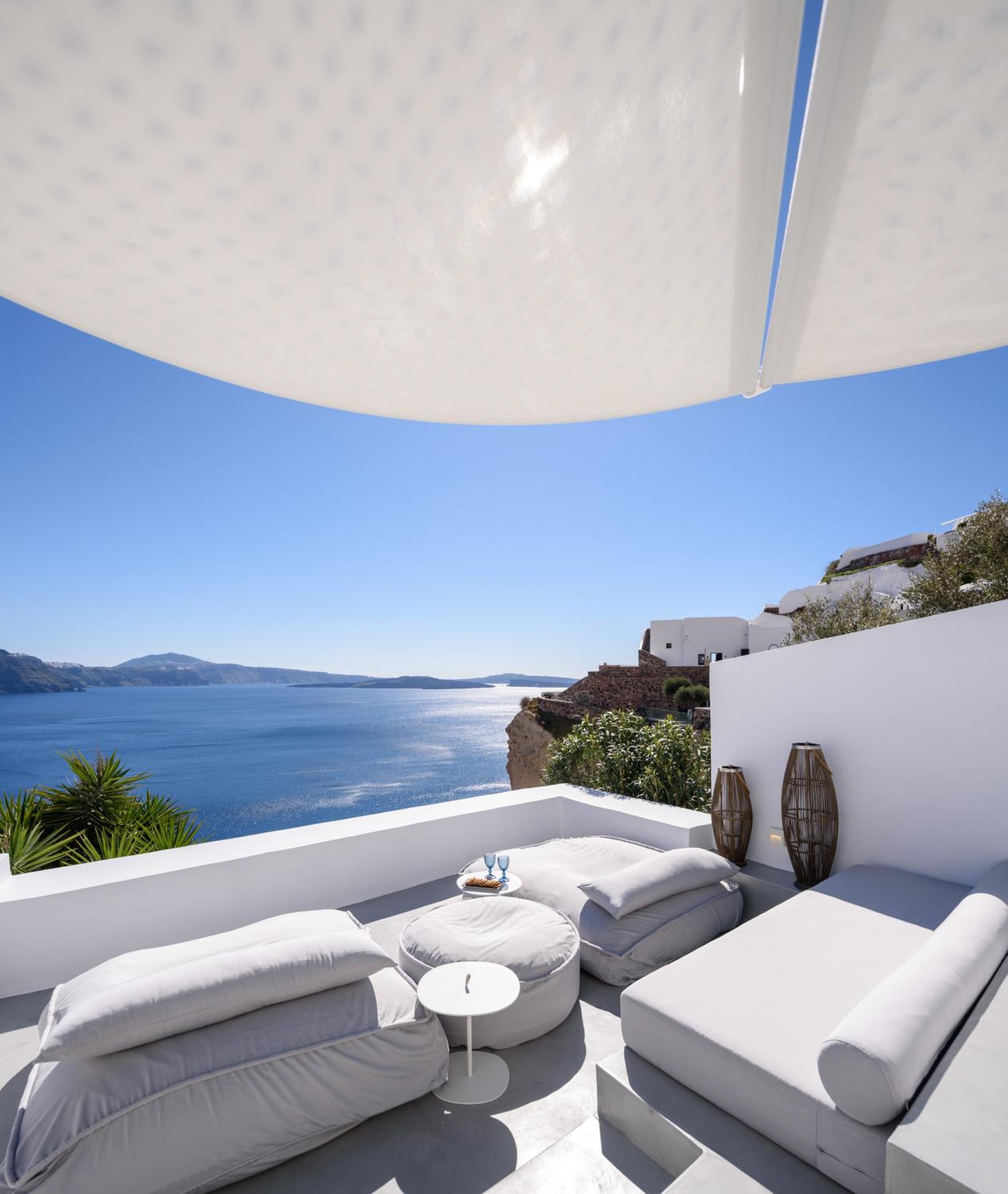 Two Bedroom Villa with Caldera View and Heated Plunge Pool - Photo 58